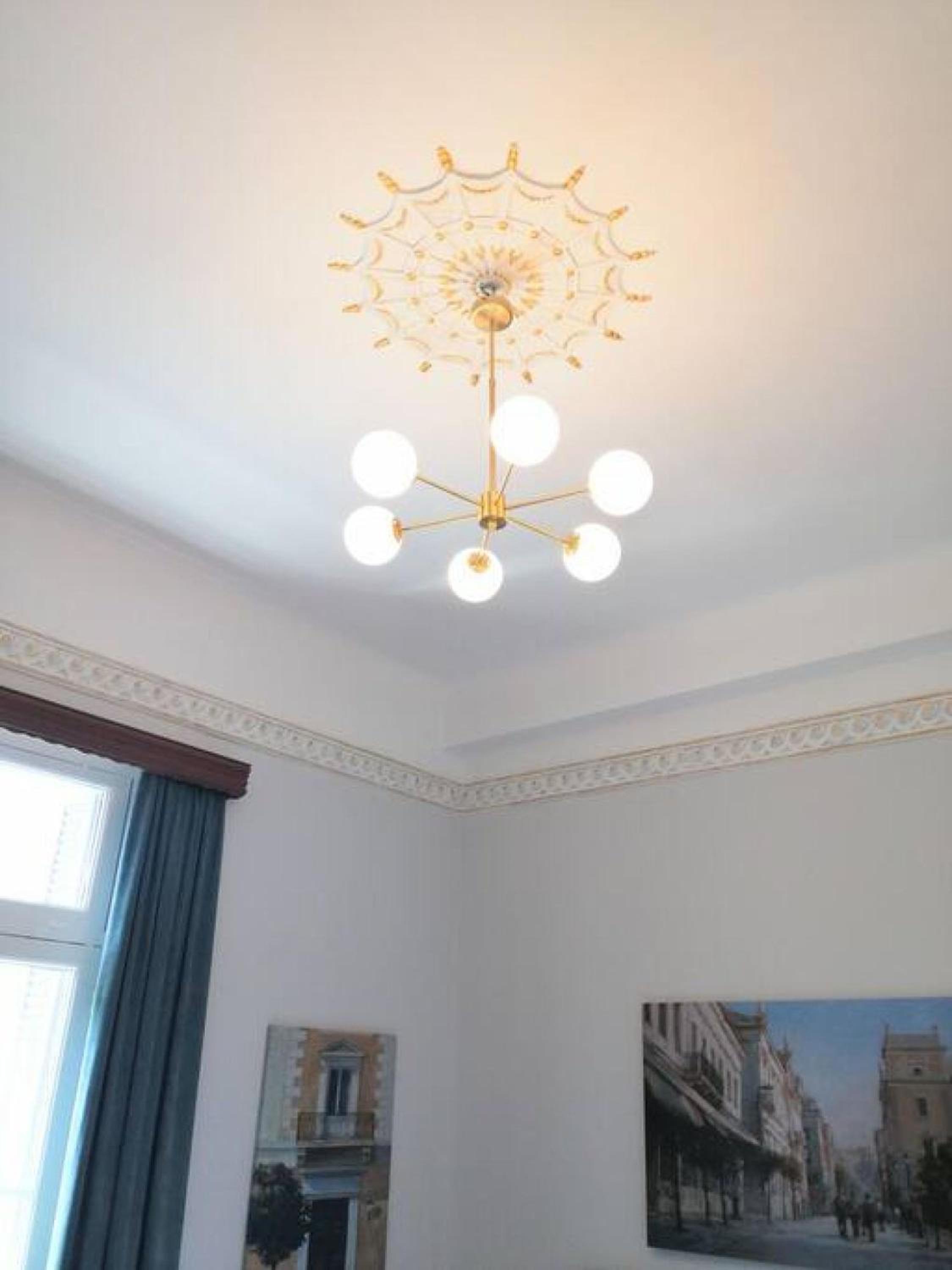 Elegant apartment under the Acropolis