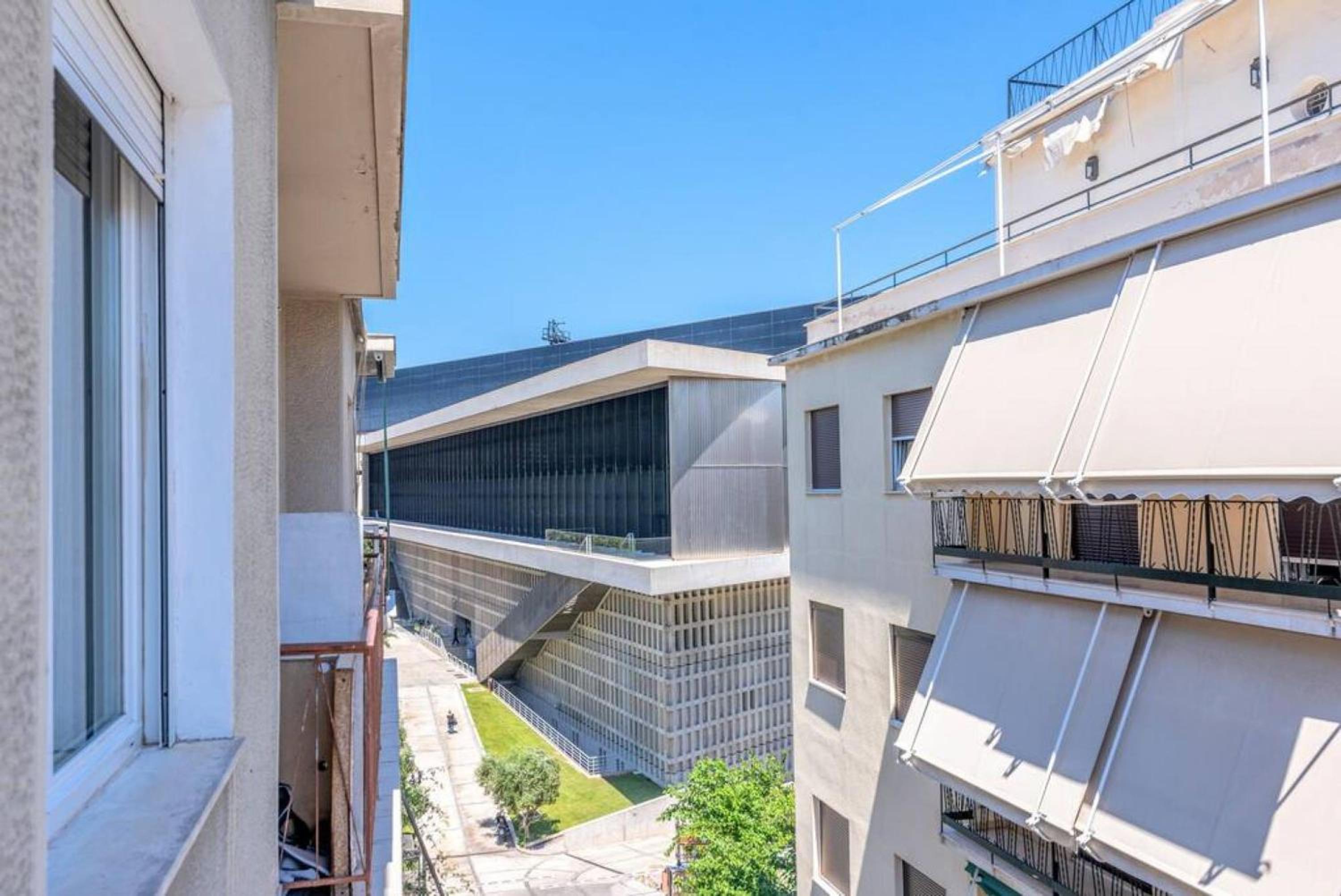 Acropolis museum grand apartment
