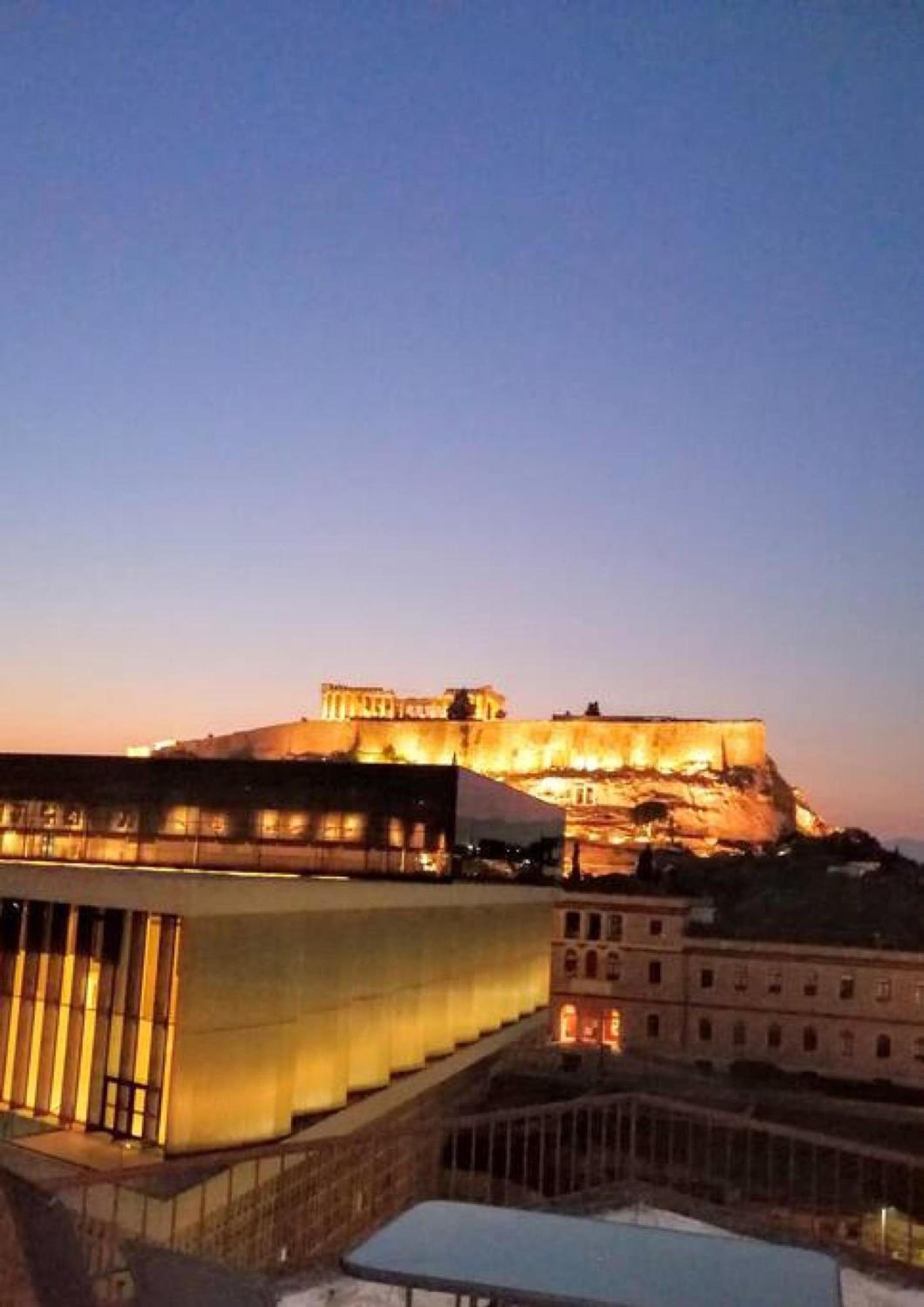 Acropolis museum grand apartment
