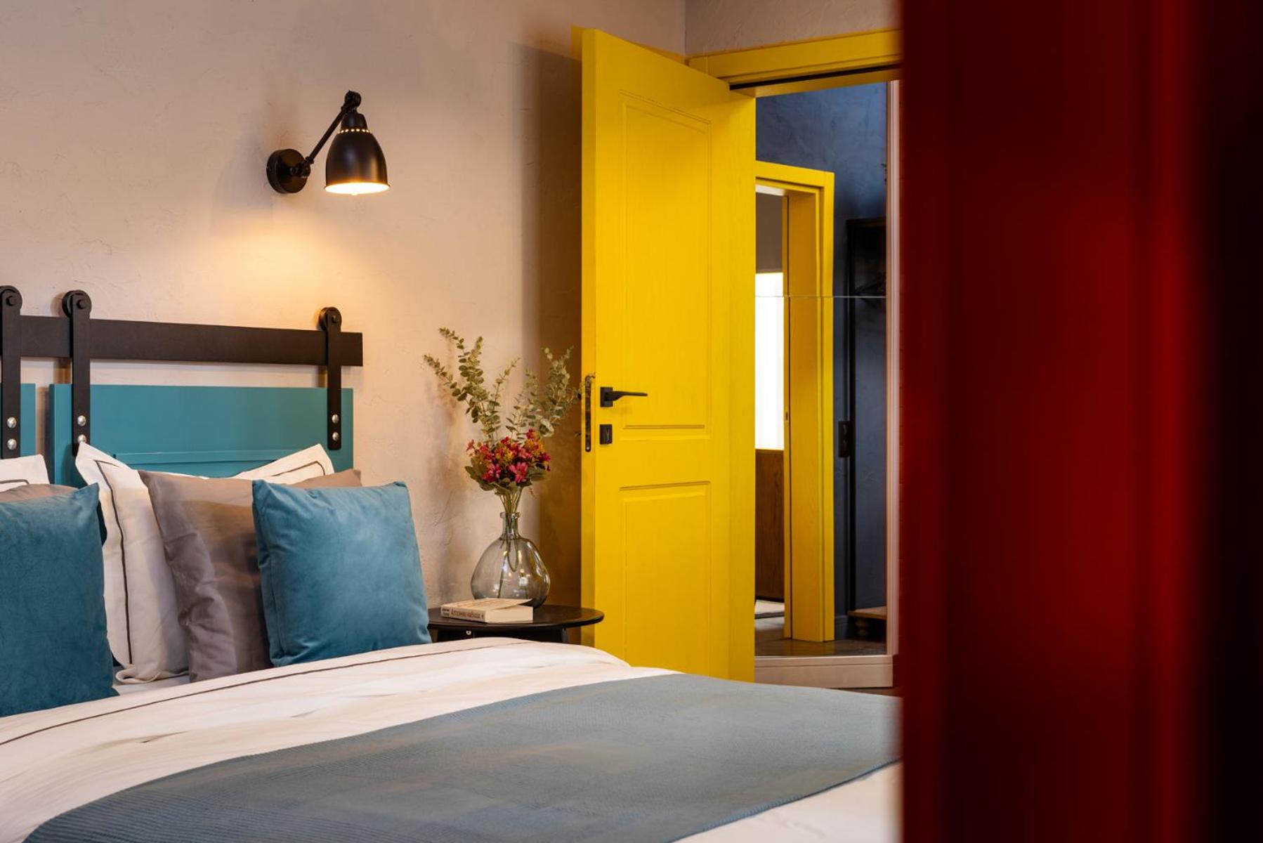 5 Vintage Guest House
