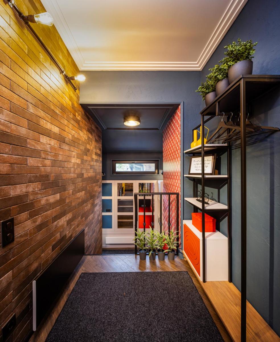 5 Vintage Guest House