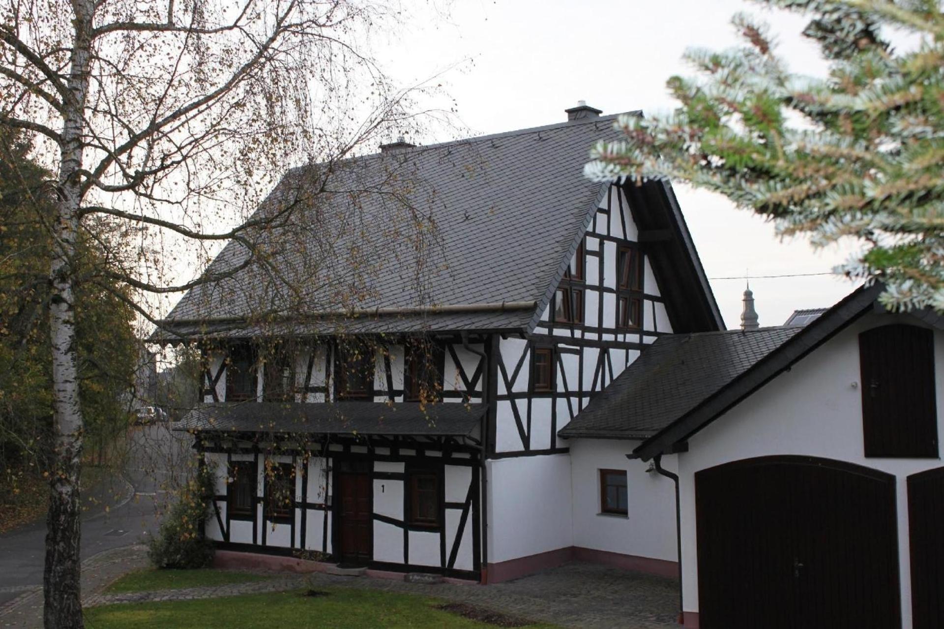 Romantisches Fachwerkhaus Zwischen Rhein Und Mosel