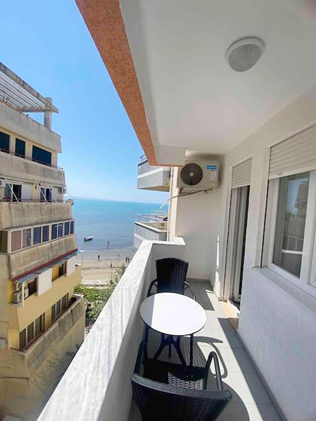 Mona Seaside Apartment with Parking