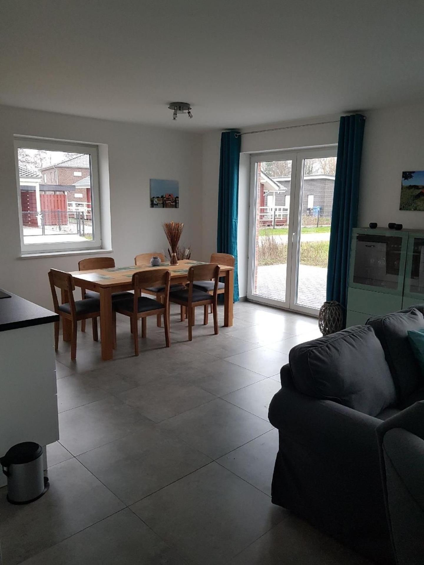 Wunderschönes Appartement in Fedderwardersiel mit Terrasse