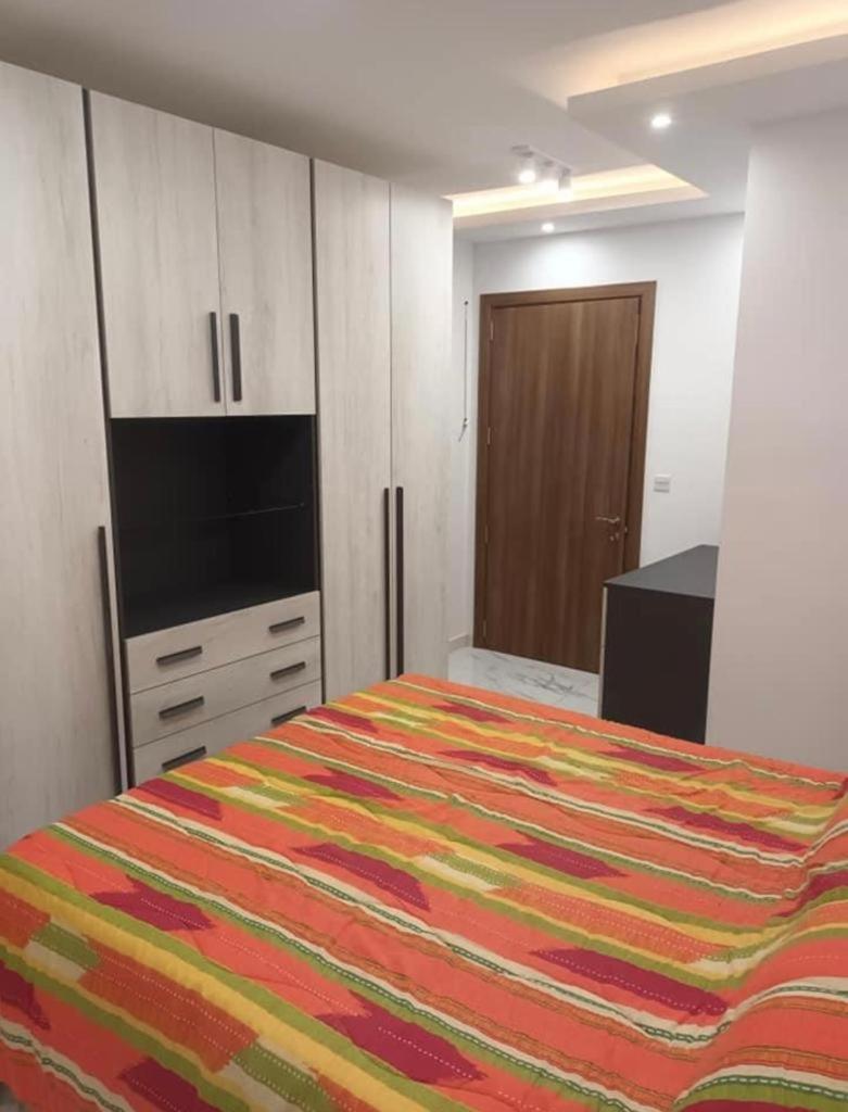 Modern 3 double bedroom apartment view 4