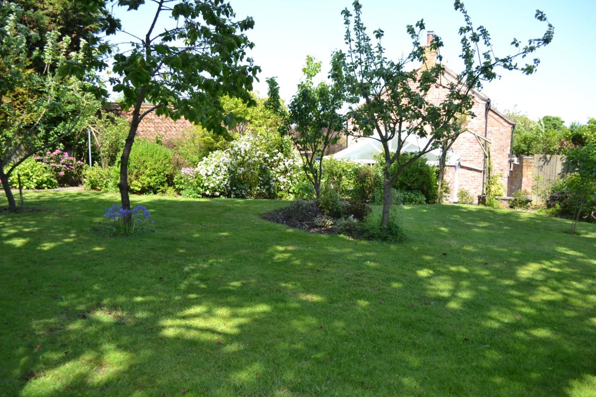 Serene Yorkshire Wolds Cottage Sleeps 6 EV