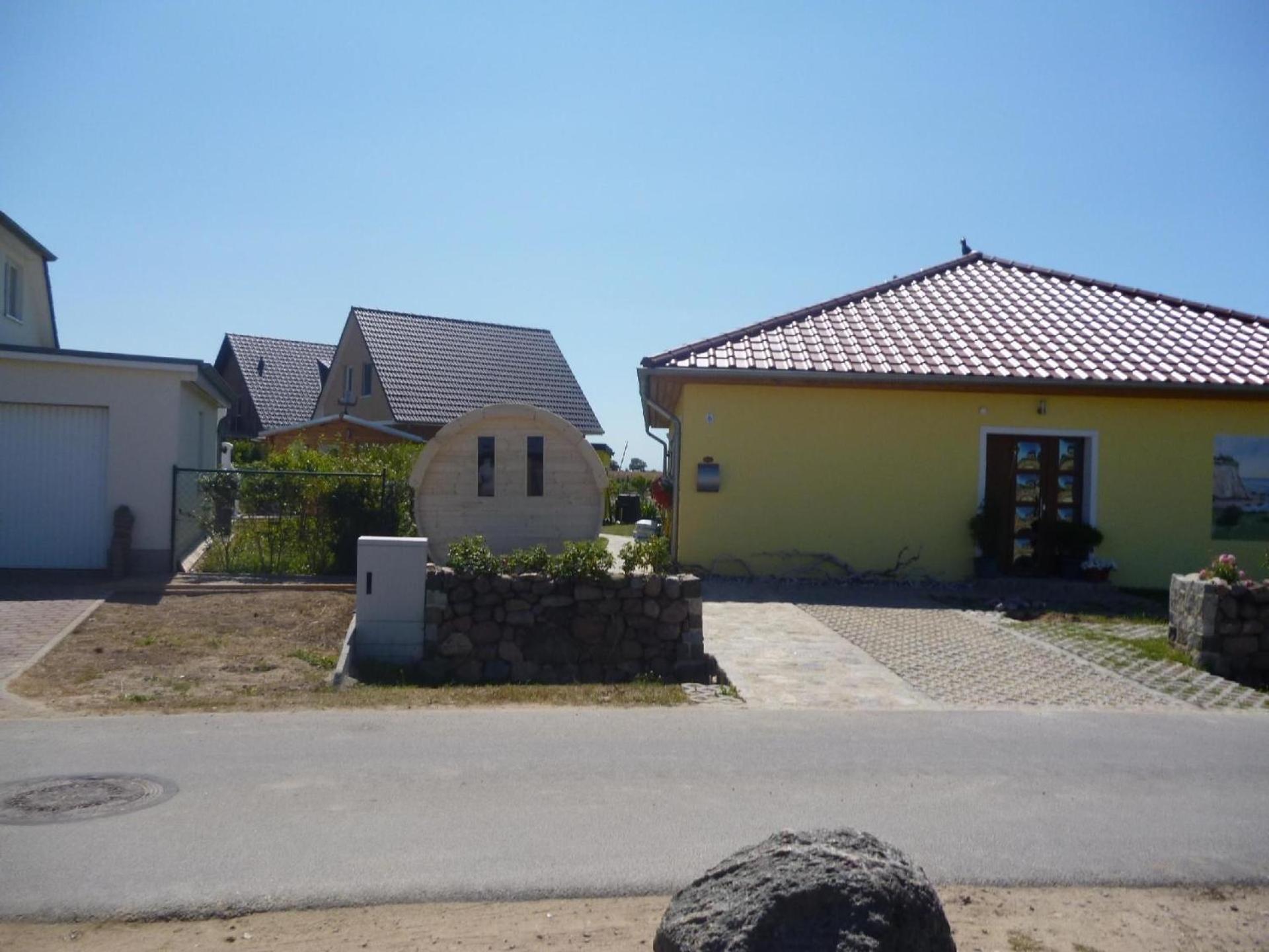 Moderne Erdgeschosswohnung Mit Blick Auf Hiddensee