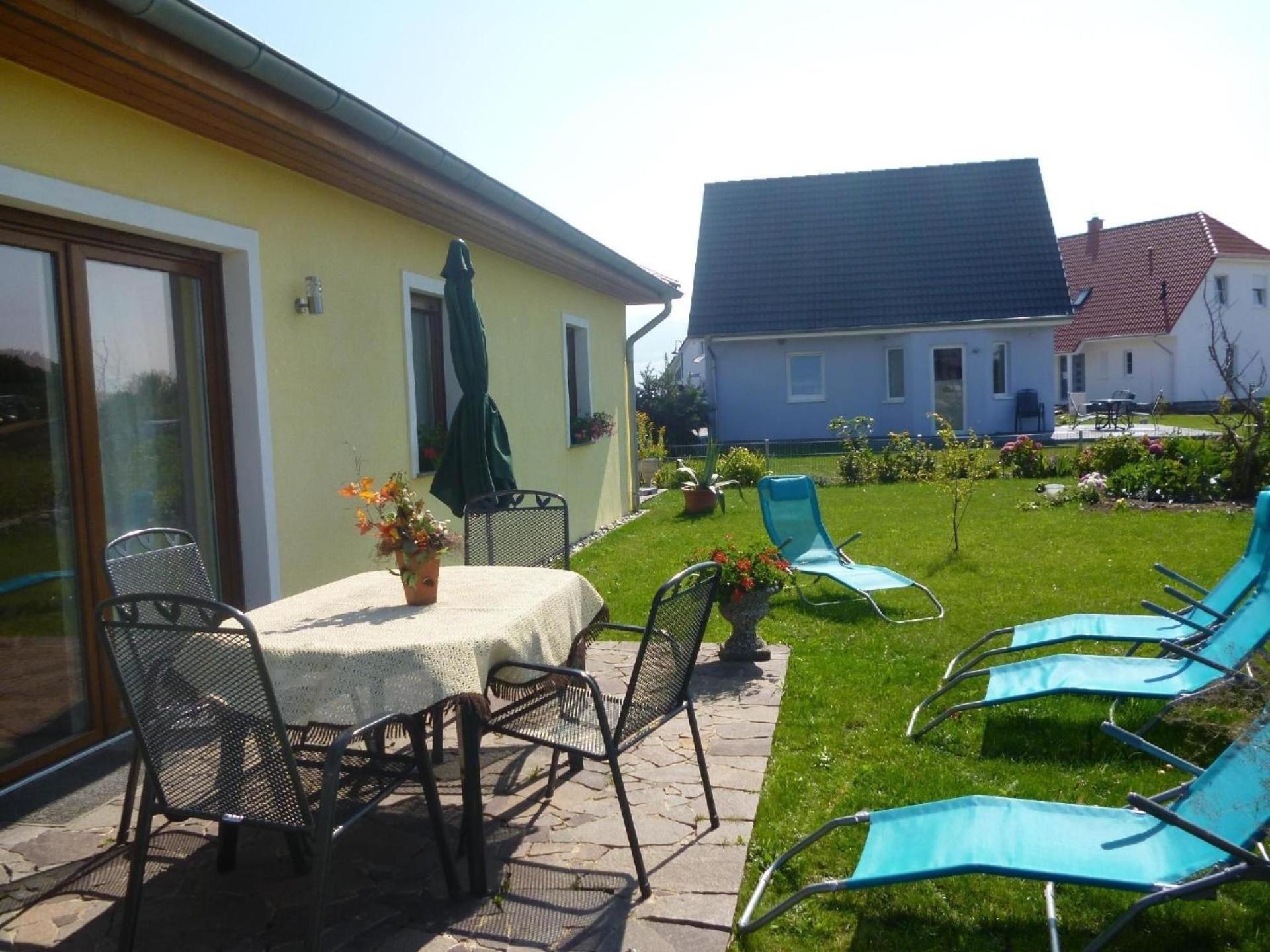 Moderne Erdgeschosswohnung Mit Blick Auf Hiddensee