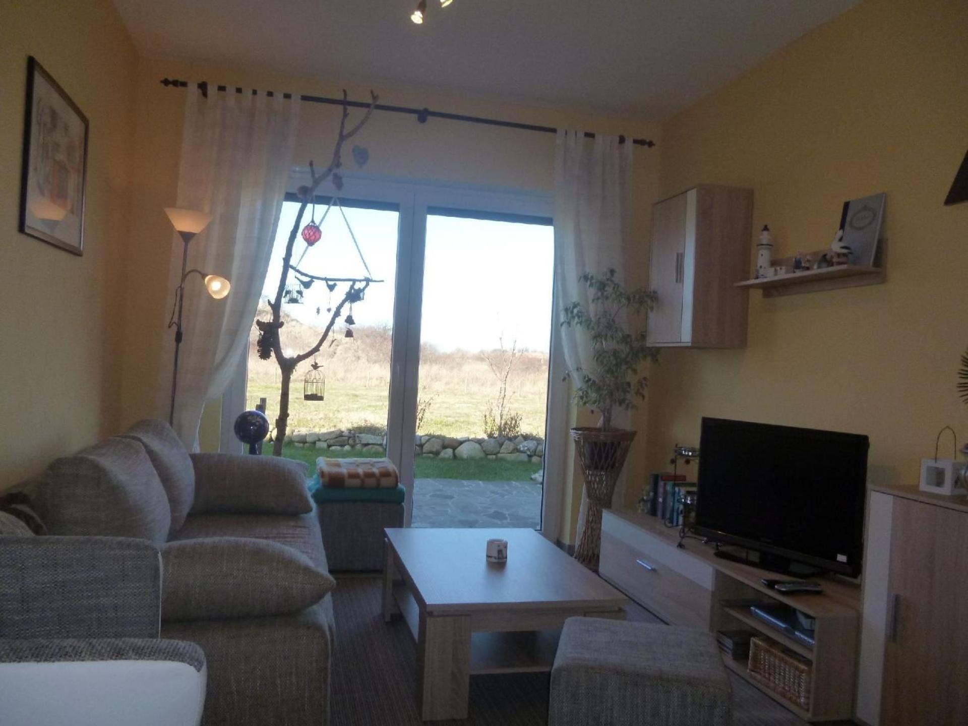 Moderne Erdgeschosswohnung Mit Blick Auf Hiddensee