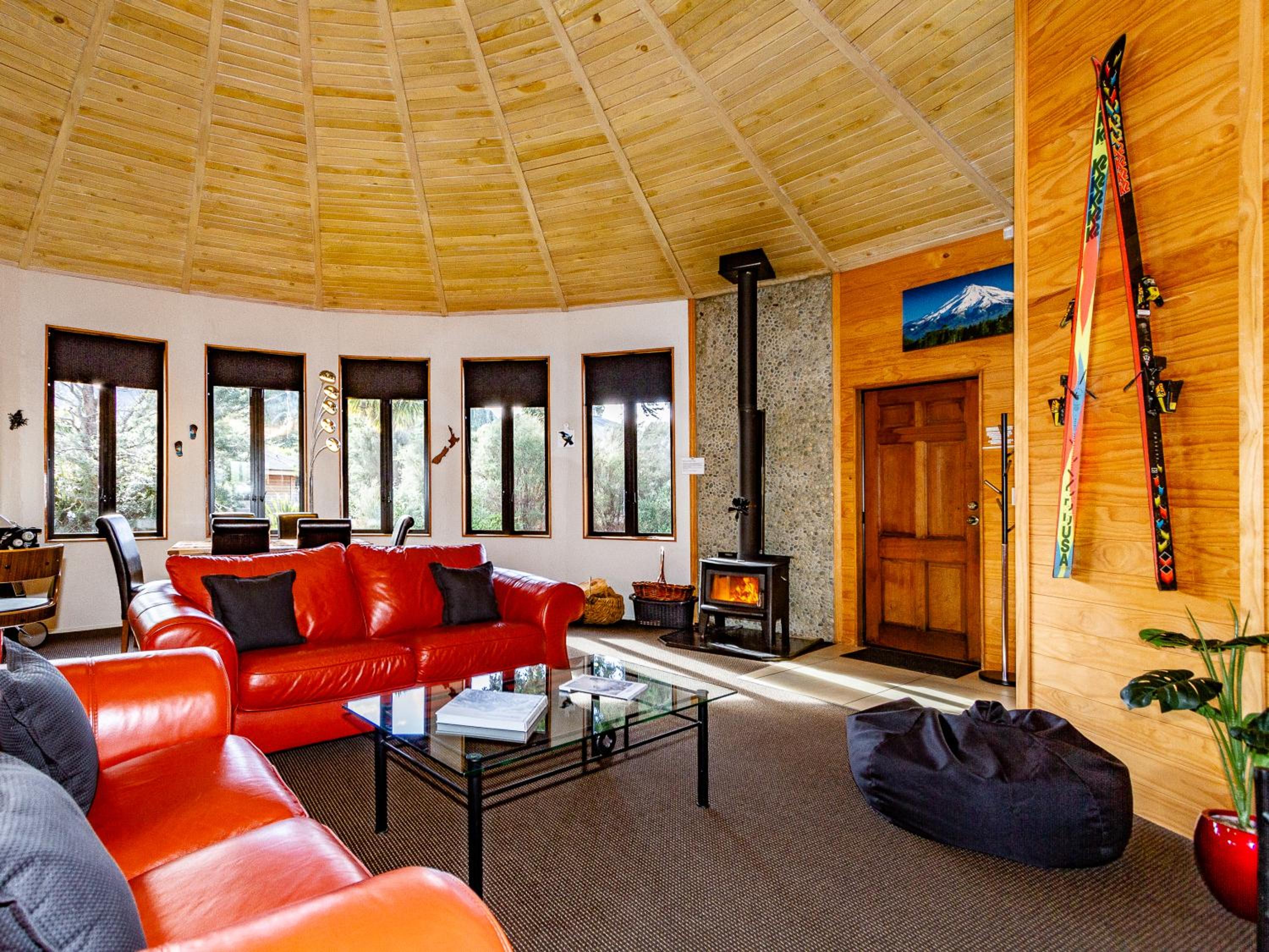 Turoa Yurt - Ohakune Holiday Home view 4