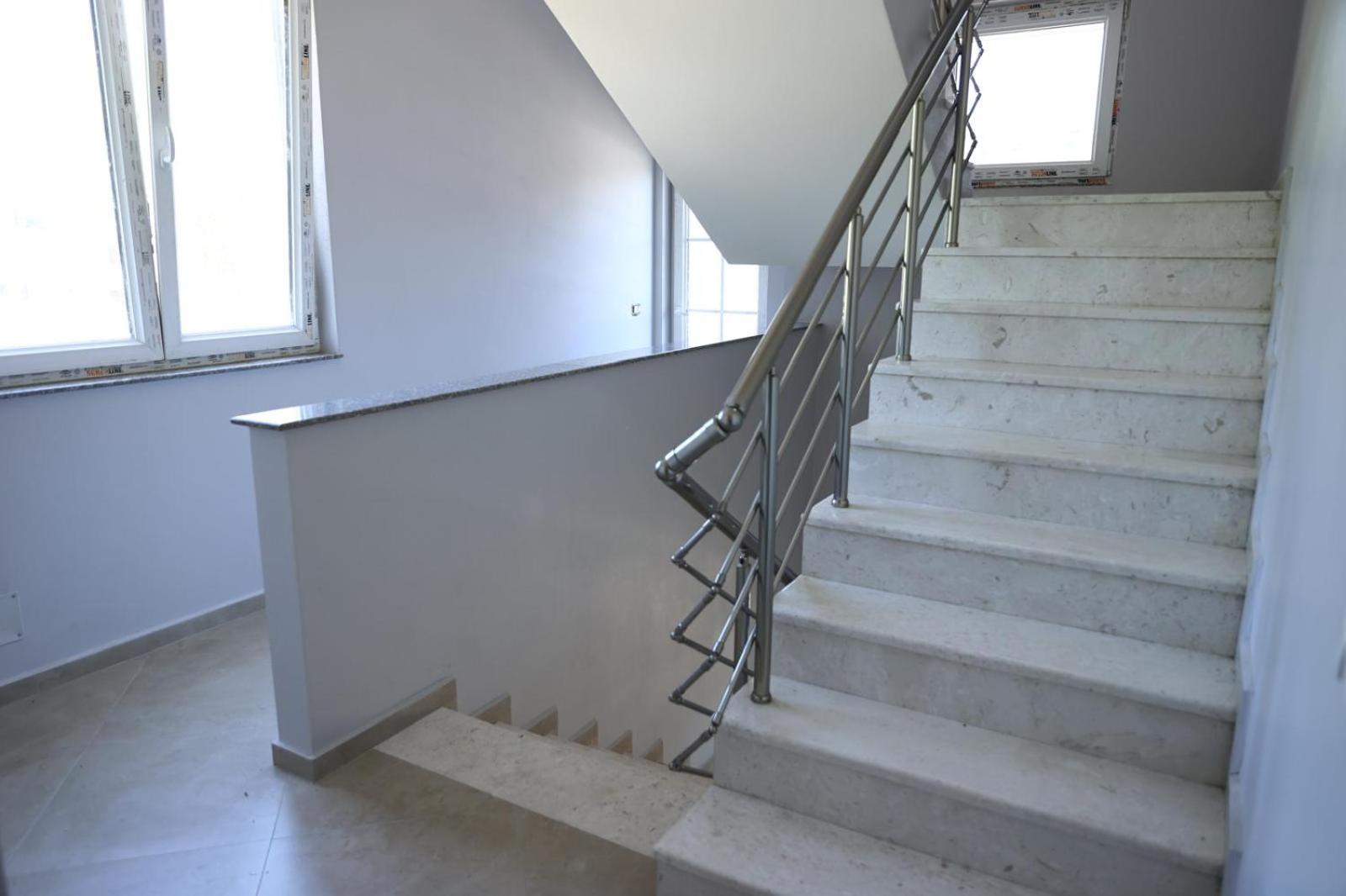 luxury villa 2 km from the sea