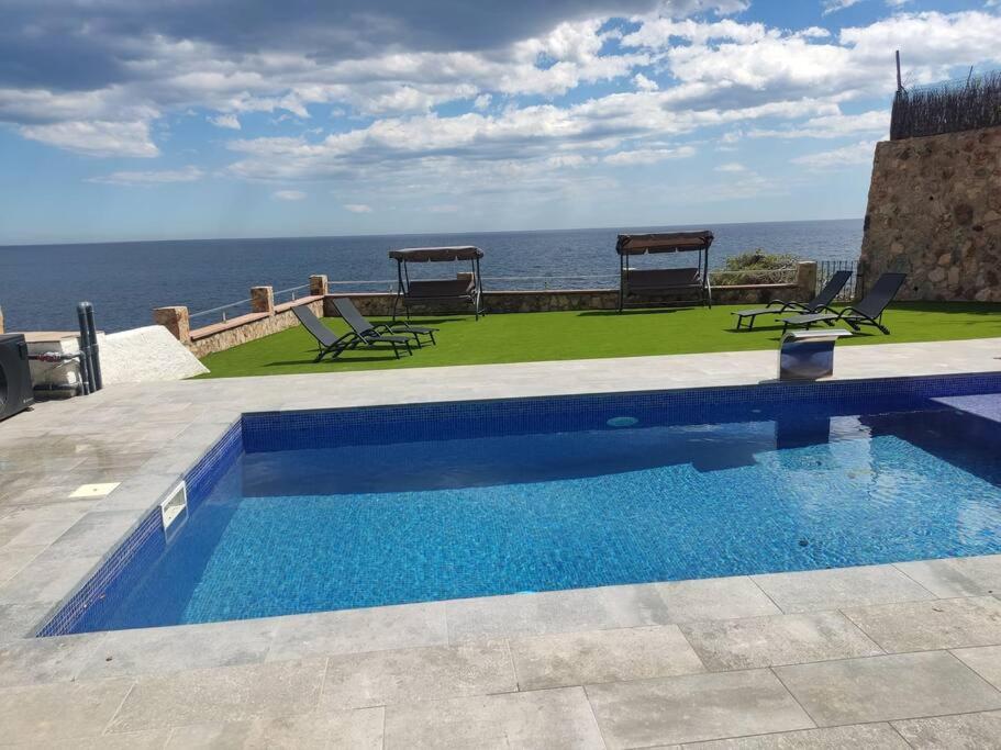 Villa en el Acantilado