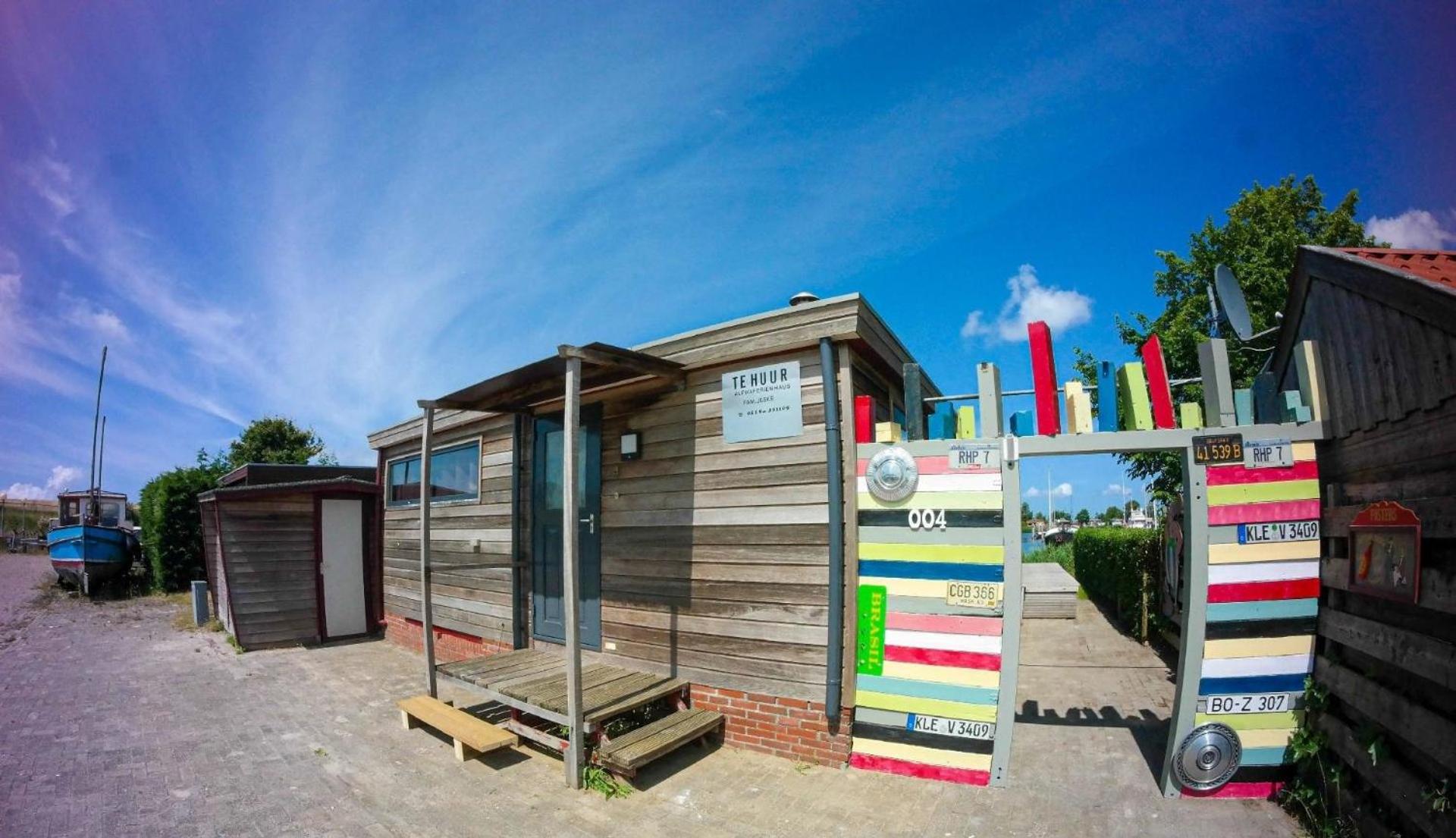 Charlet im Hafen am Angelsteg mit Sauna und Ofen view 2