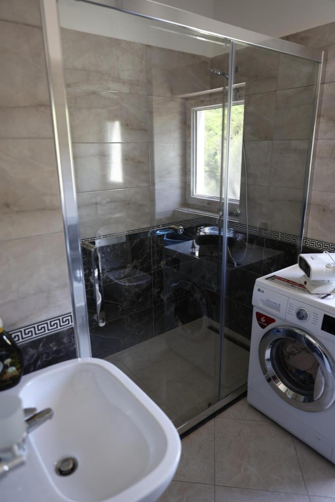 luxury villa 2 km from the sea