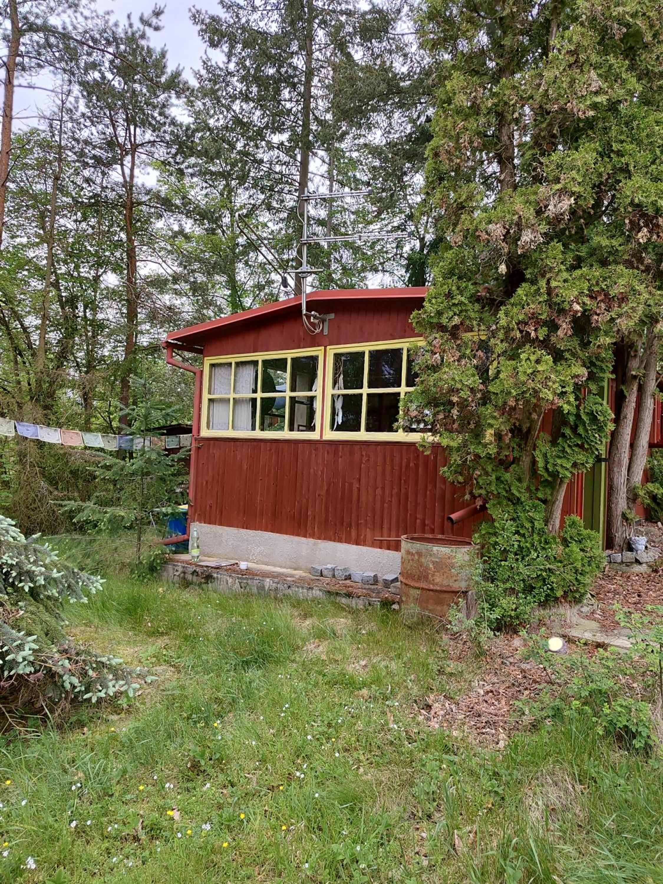 Lesní chata v Malé Hraštici, zážitek klidu v přírodě