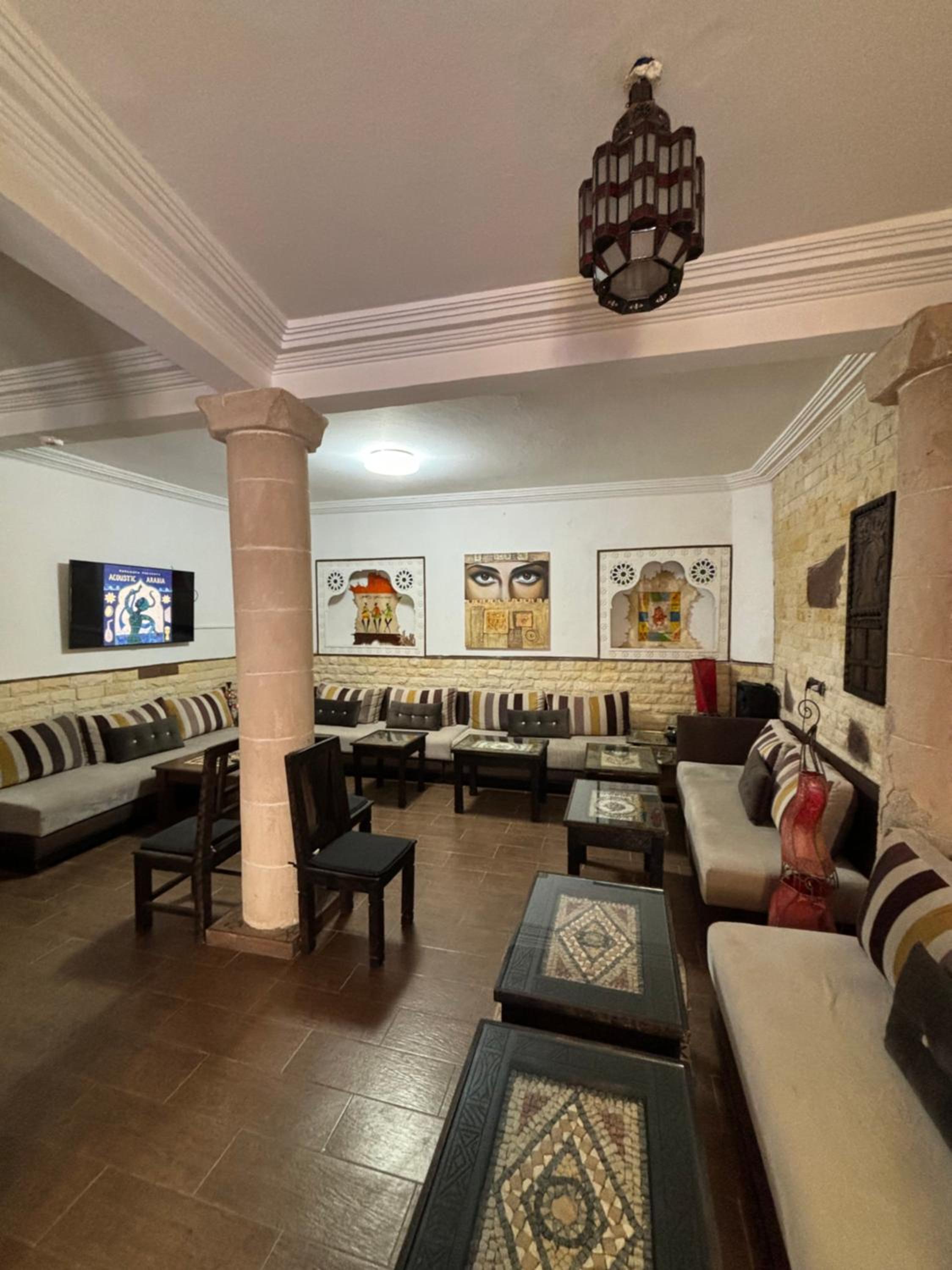 lounge