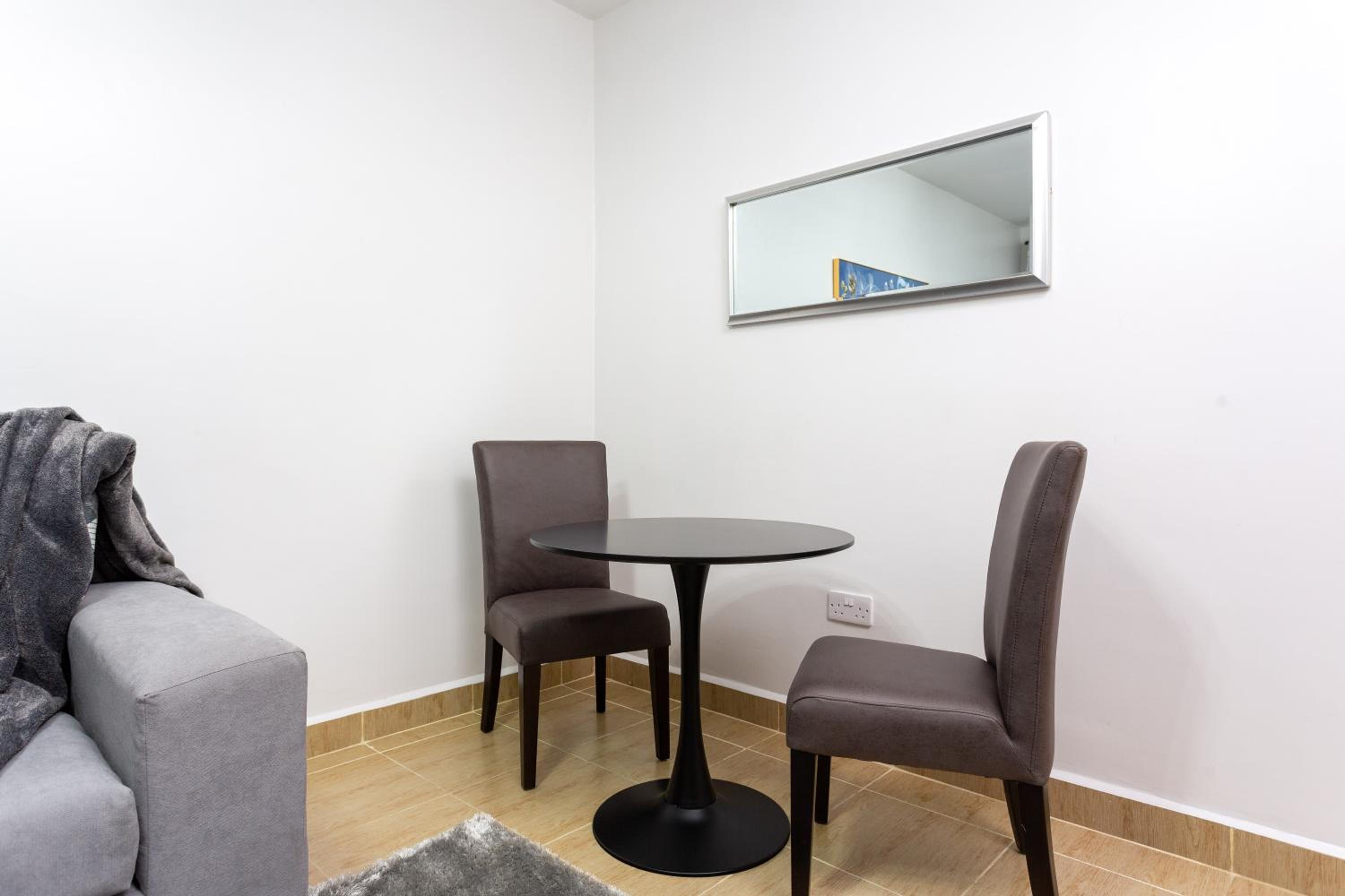 1bedroom Apartment near Aga Khan hospital & Gigiri view 3