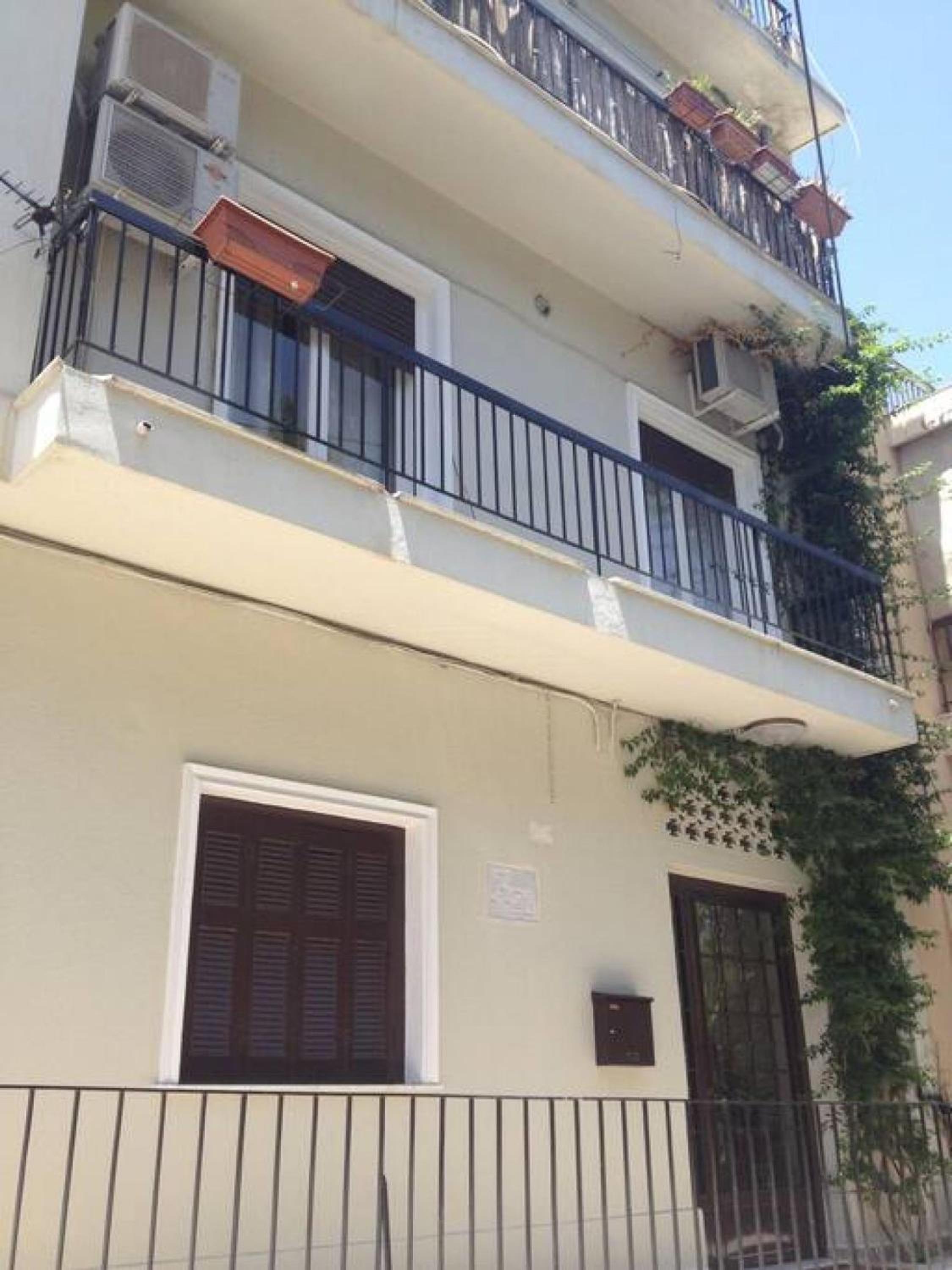 Cozy apartment in Acropolis with roof garden