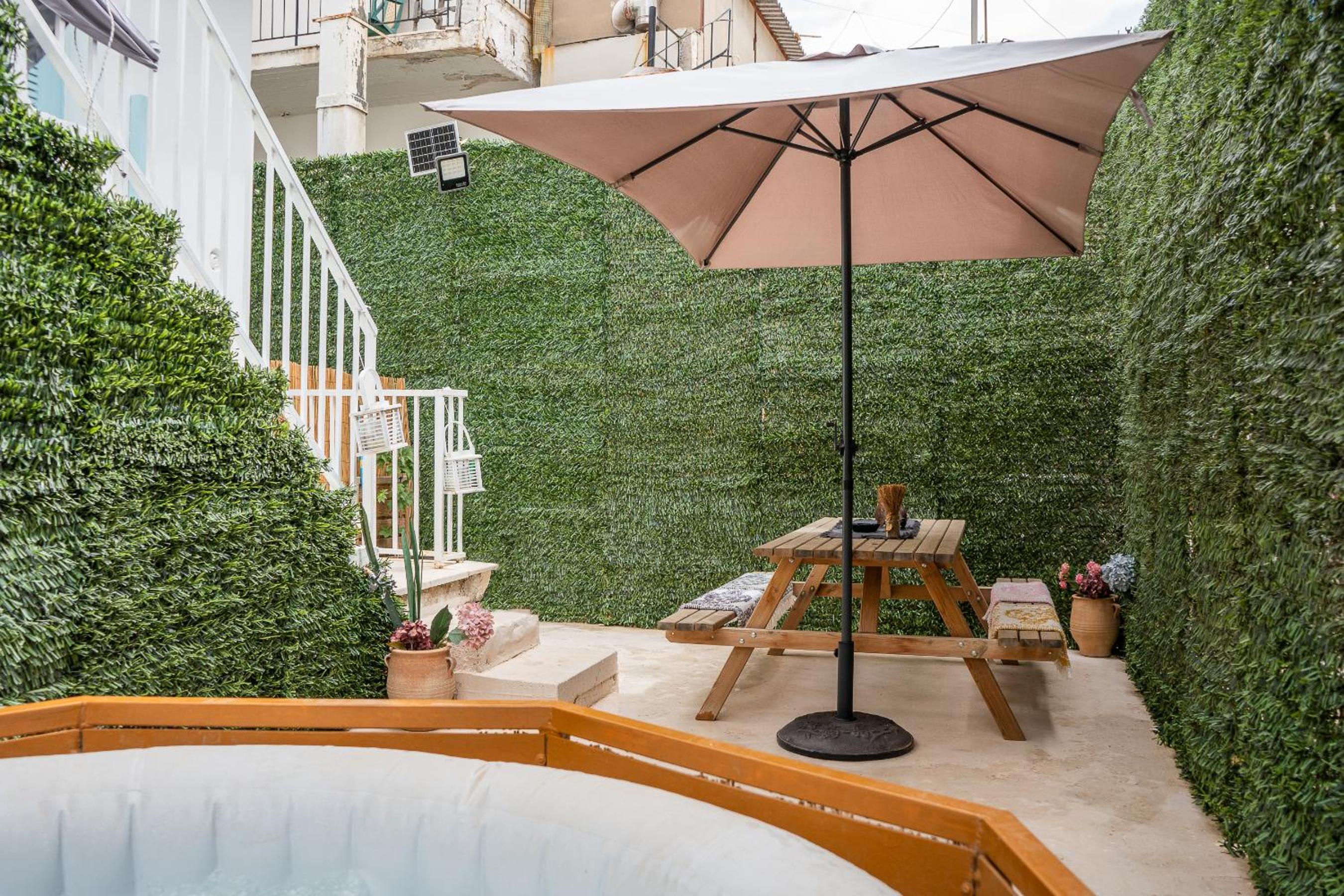 Hotel Aggire Retro Residence