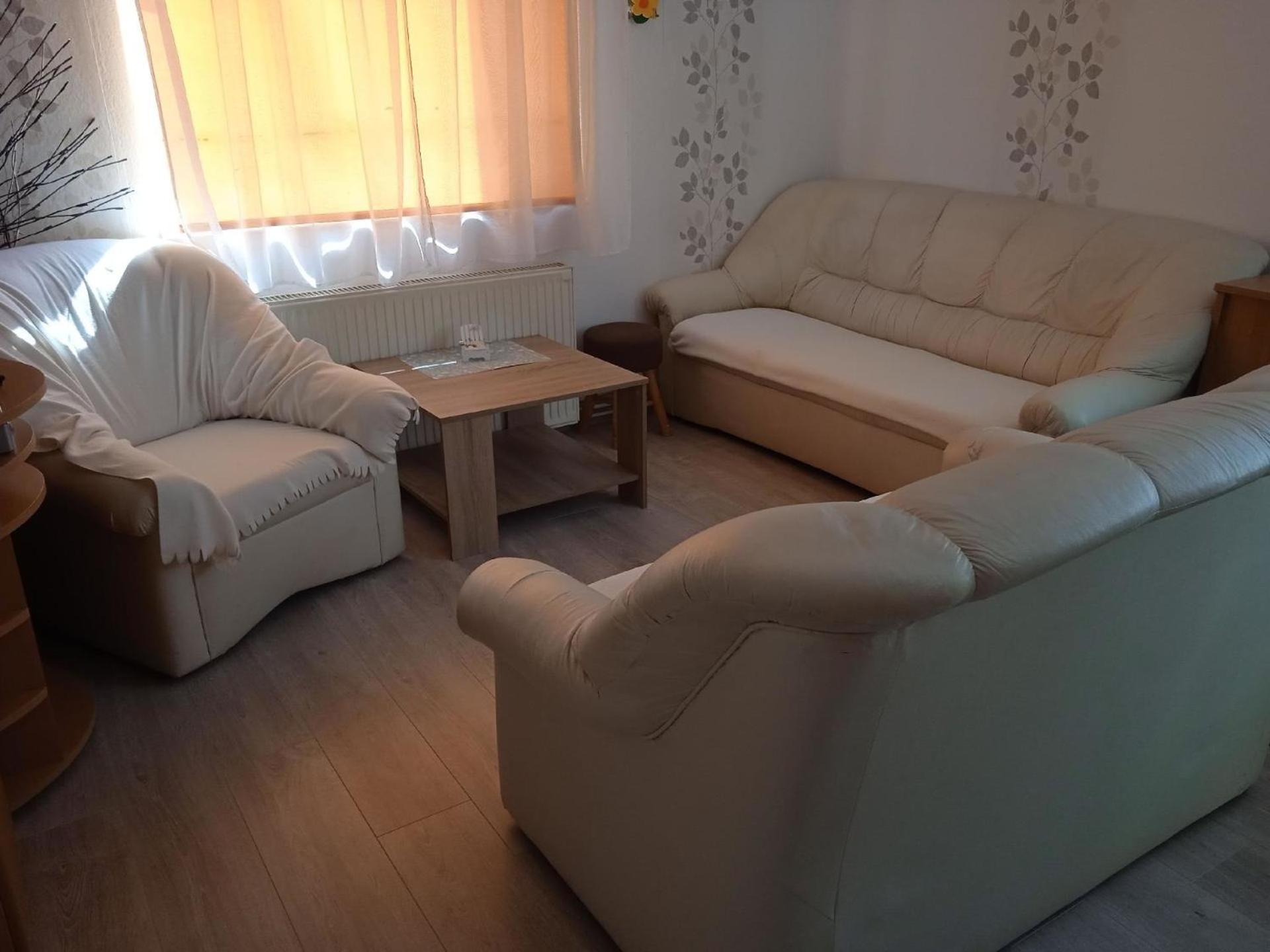 Ferienwohnung in Balatonlelle mit Garten