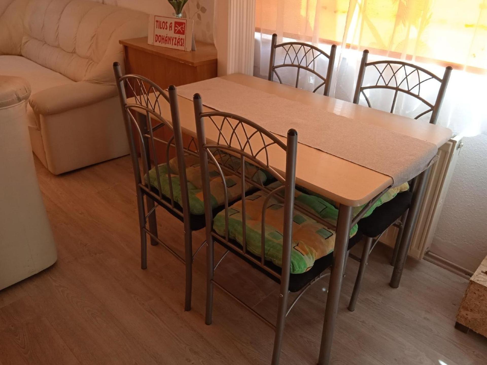 Ferienwohnung in Balatonlelle mit Garten
