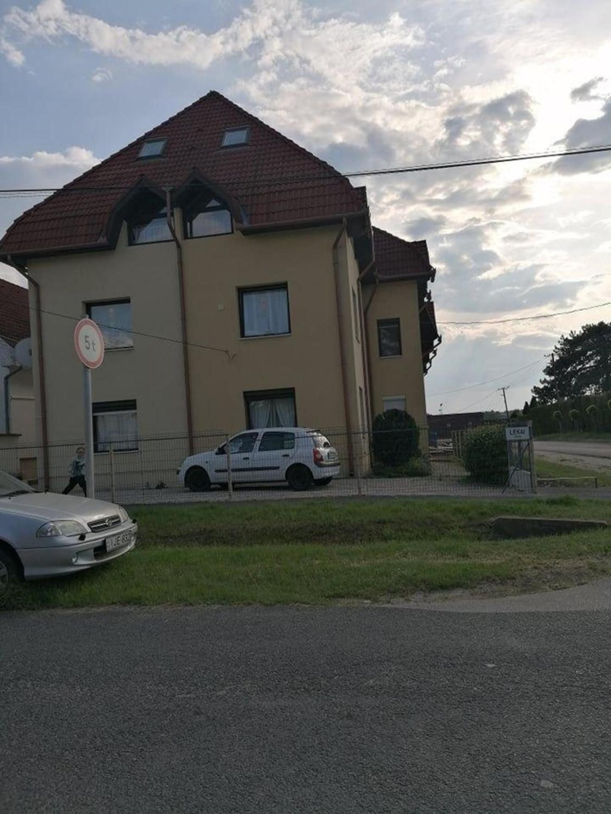 Ferienwohnung in Balatonlelle mit Garten