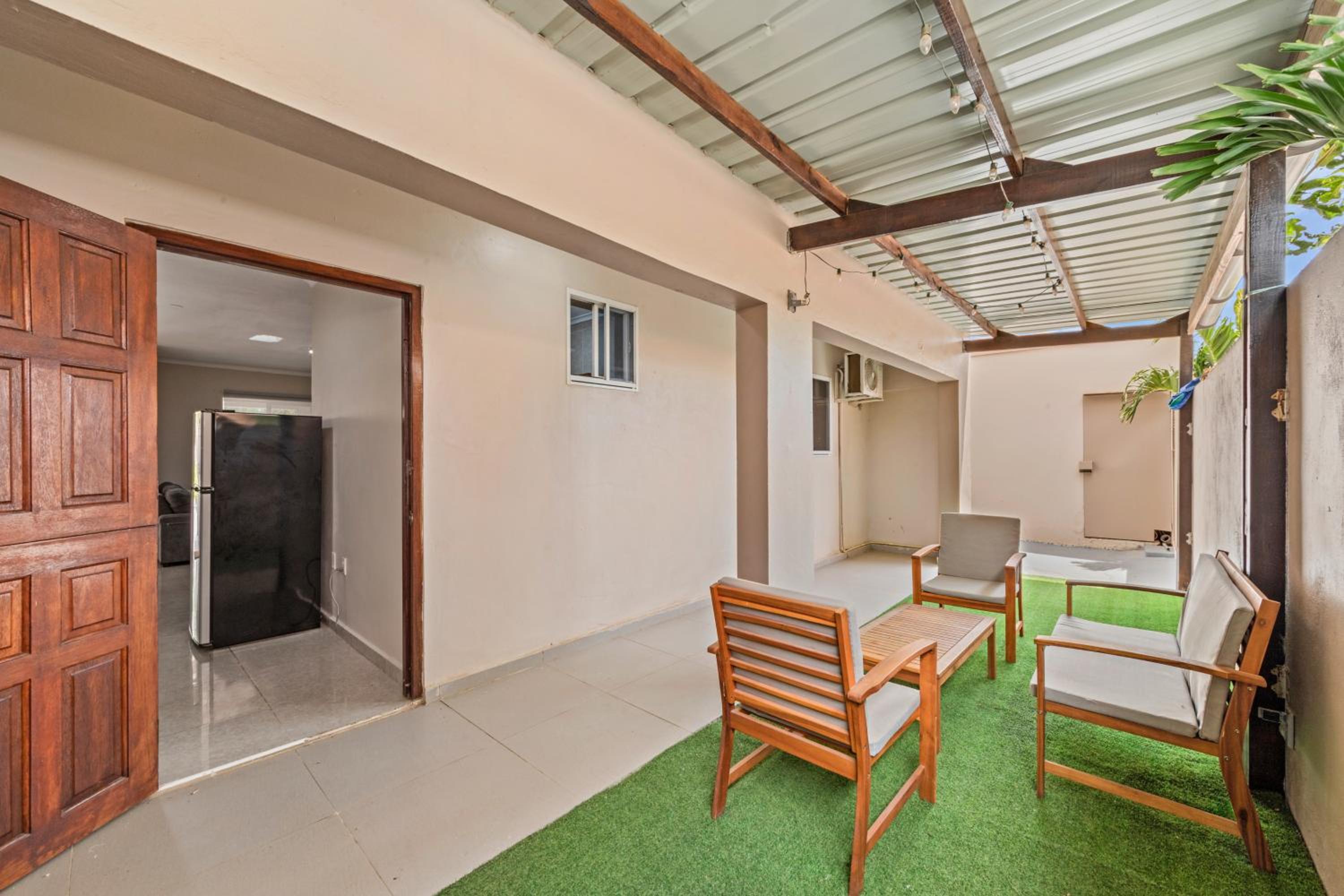 Curadise Living