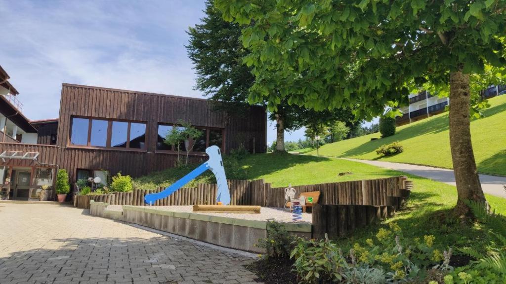 Ferienwohnung AllgäuGlück im Ferienpark Oberallgäu mit Hallenbad, Sauna, WLAN
