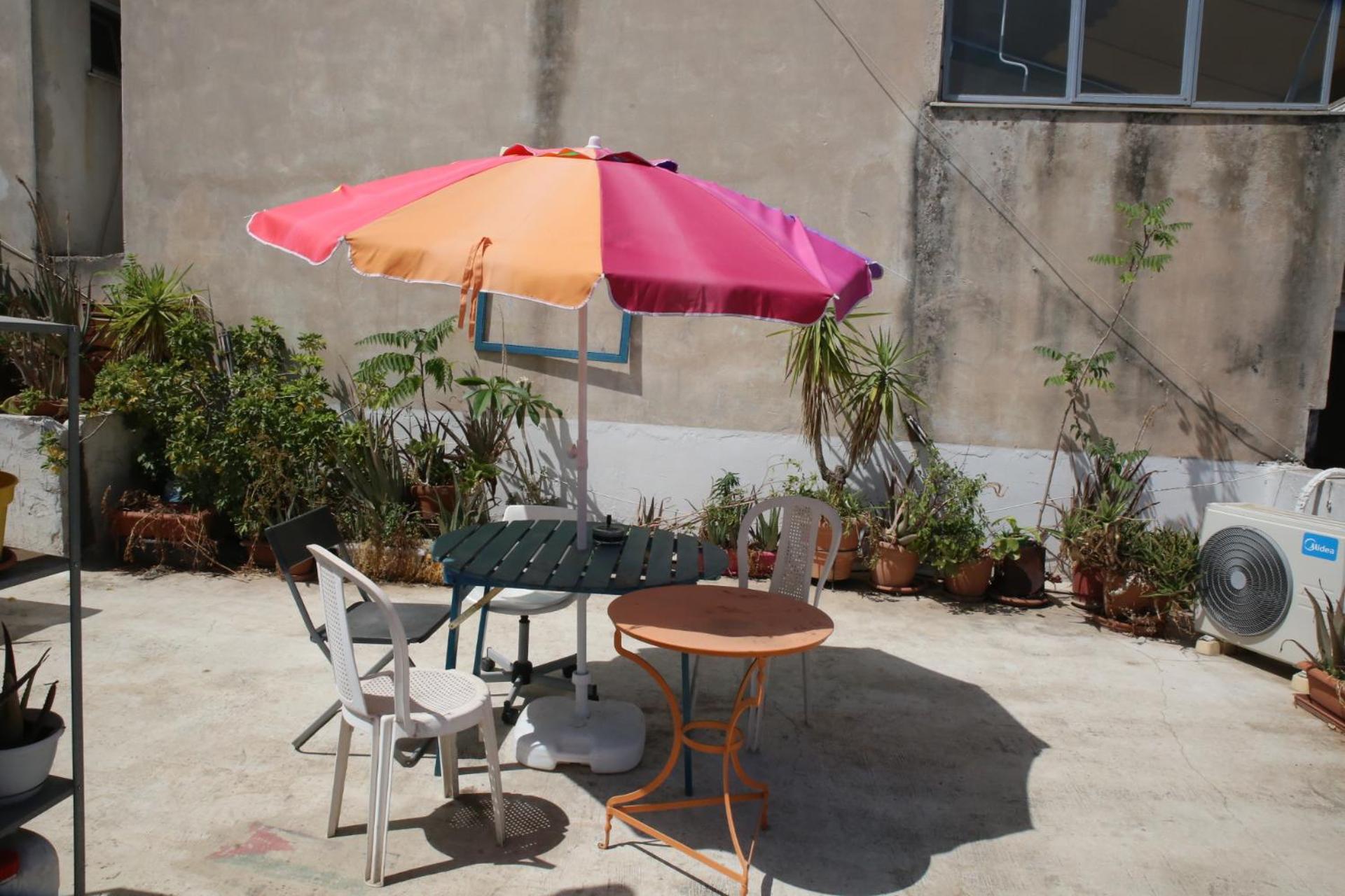 Family-friendly apartment & roof garden @ Koukaki