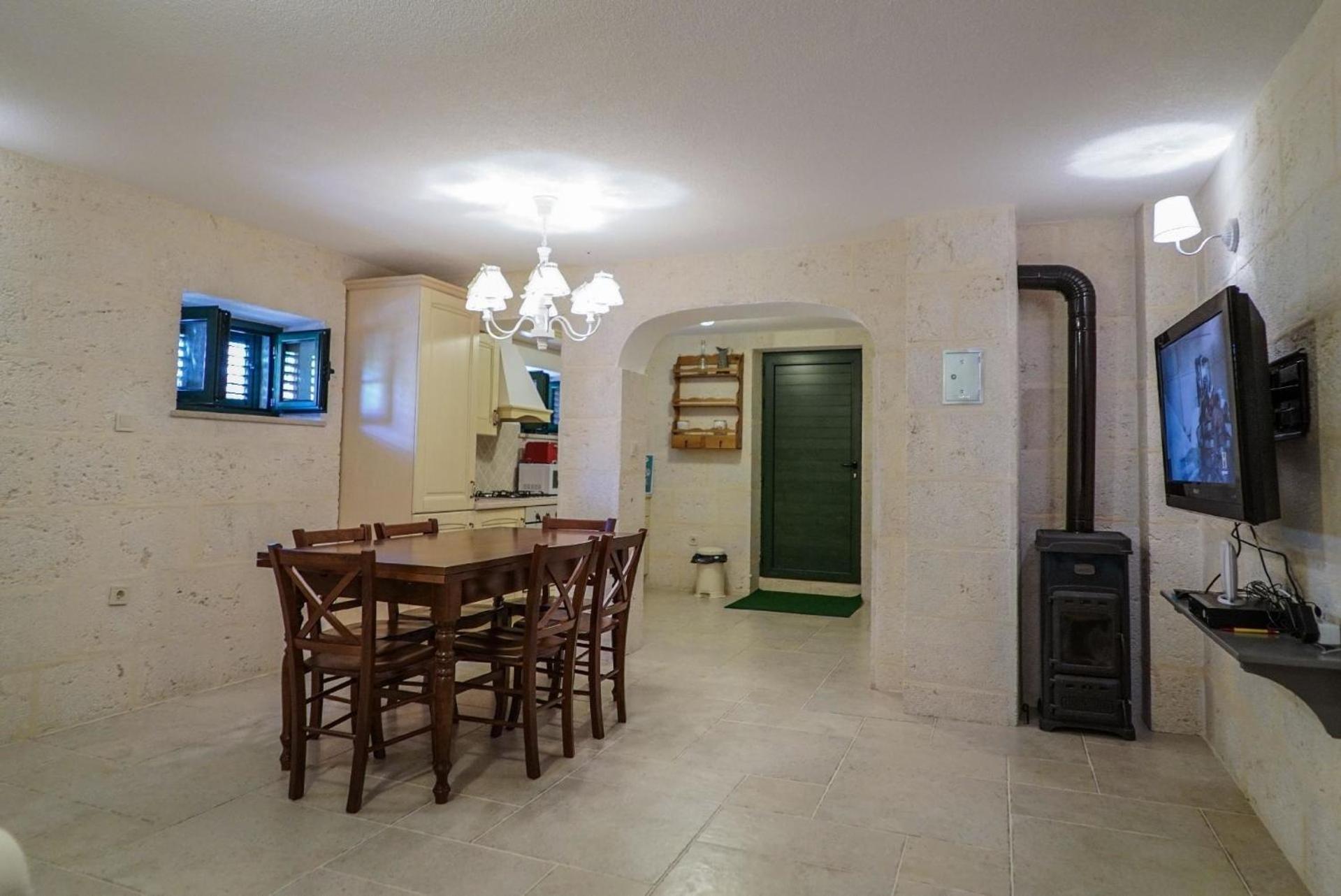 Ferienhaus in Zagvozd mit Privatem Pool view 4