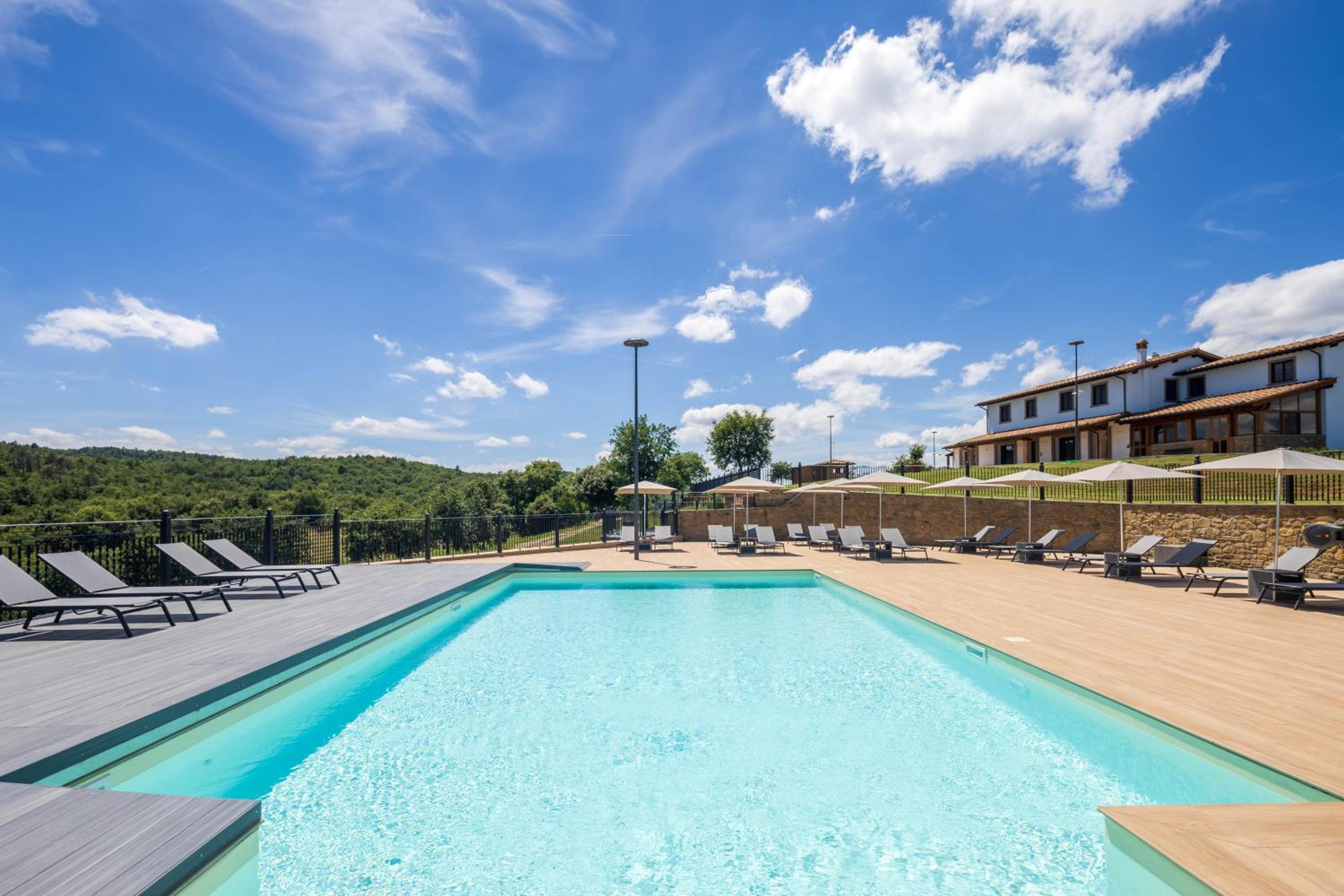 Villa Setona by VacaVilla view 2