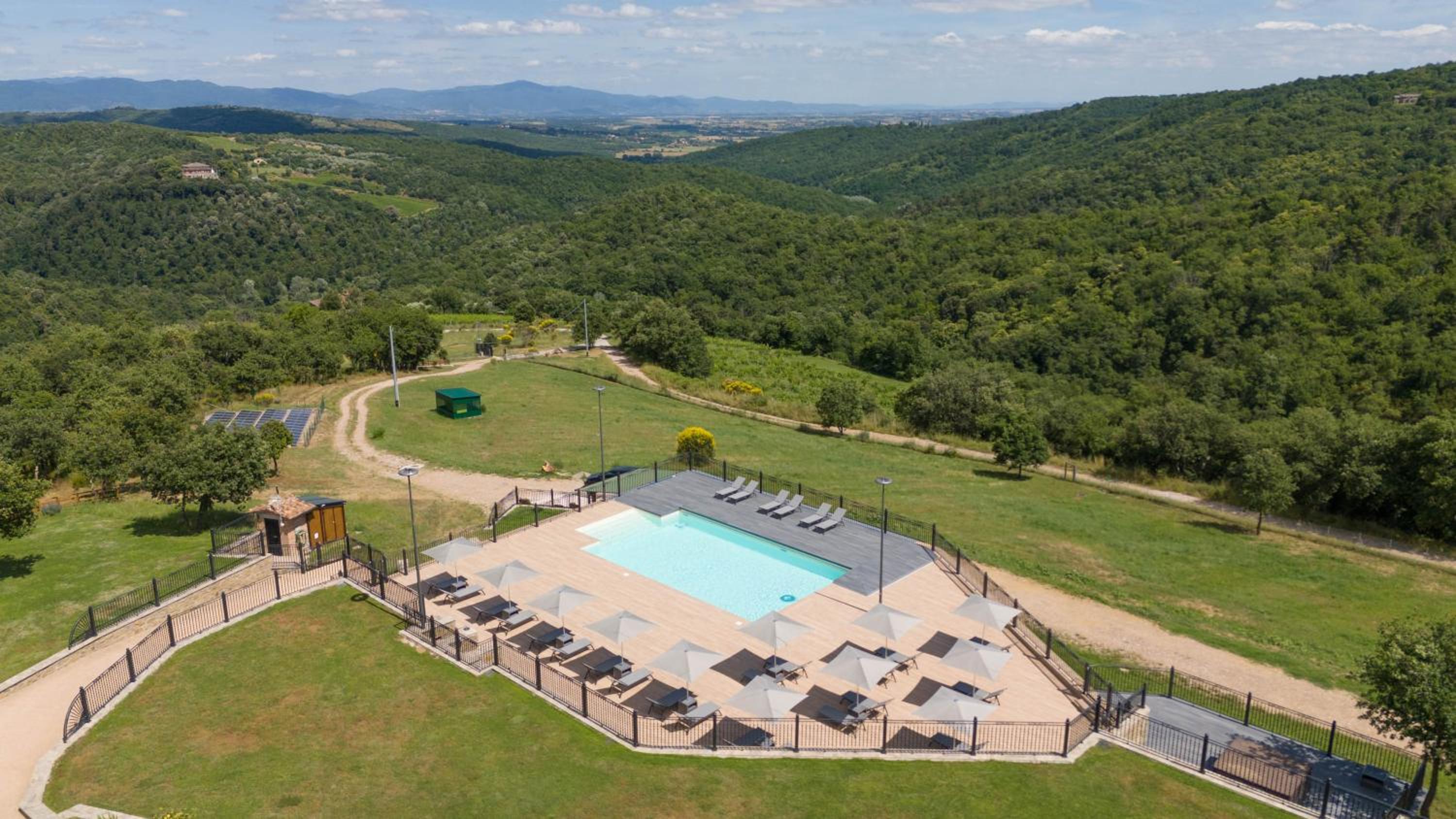 Villa Setona by VacaVilla view 3