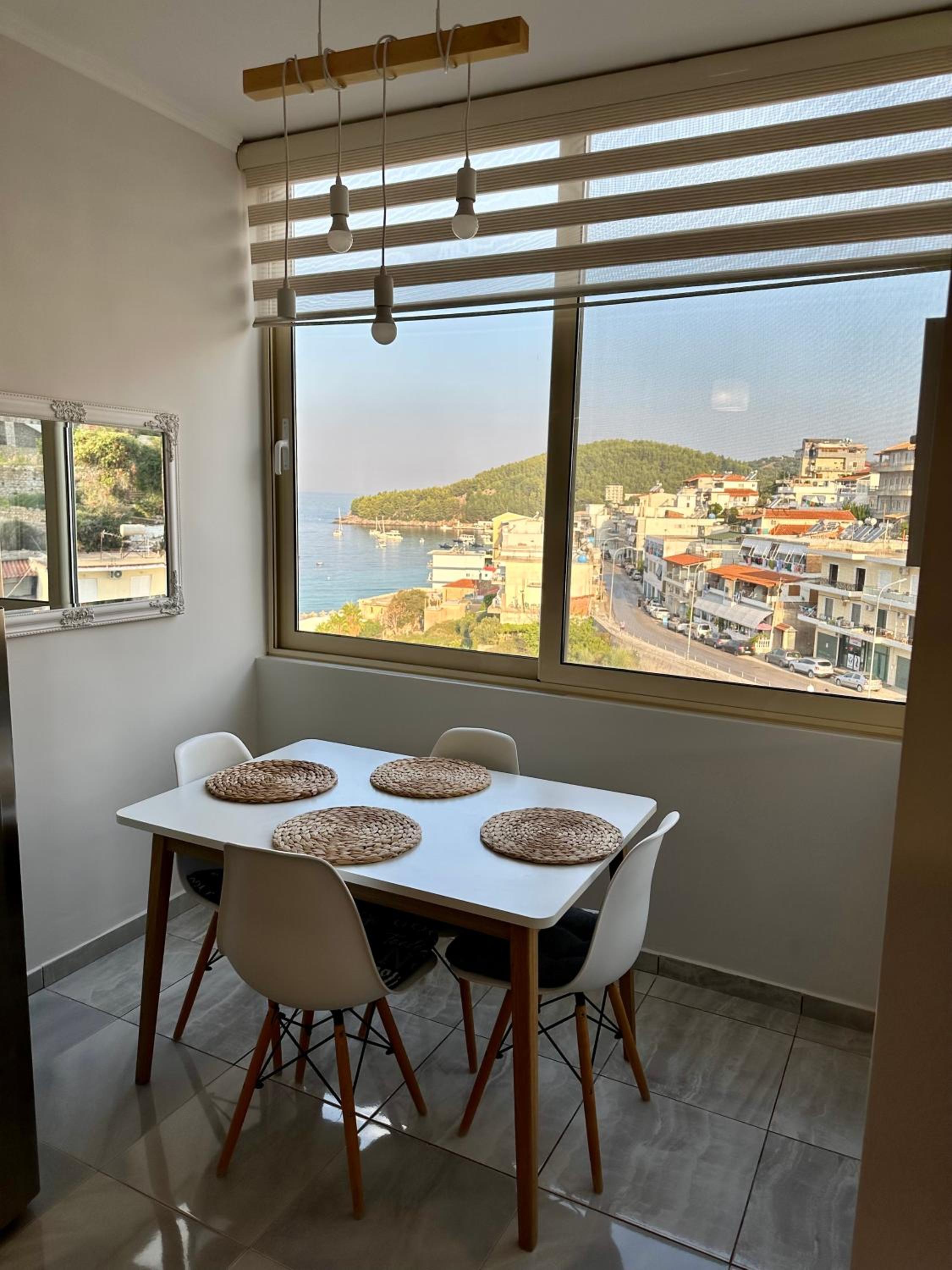 AE Apartment Himara, Your Vacation Place