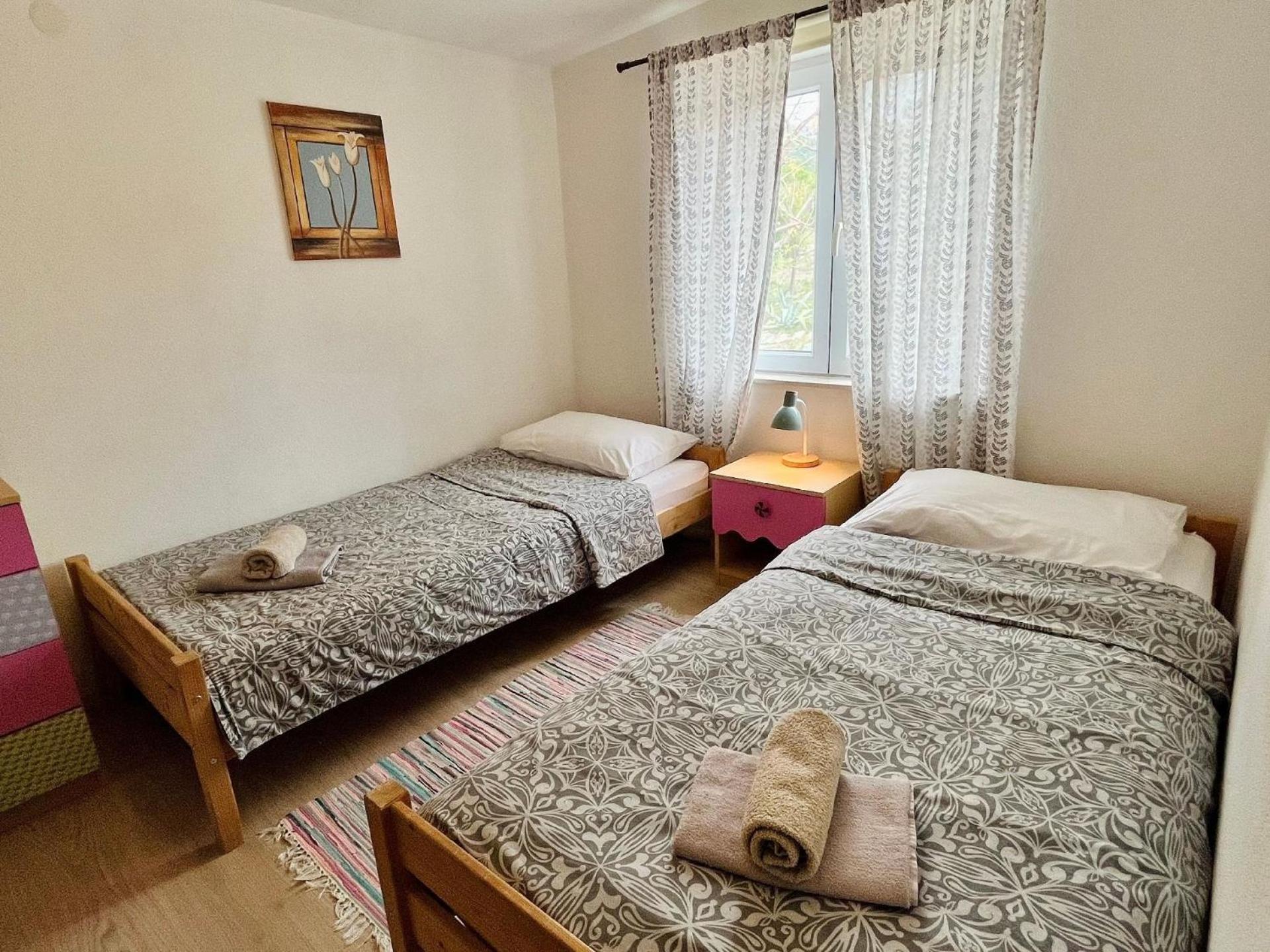 Ferienwohnung Stela In Karin Gornji view 3