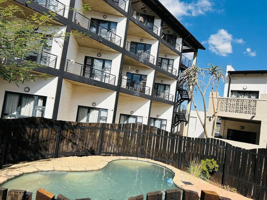Vibrant Maboneng Studio-Perfect For Exploring Jozi