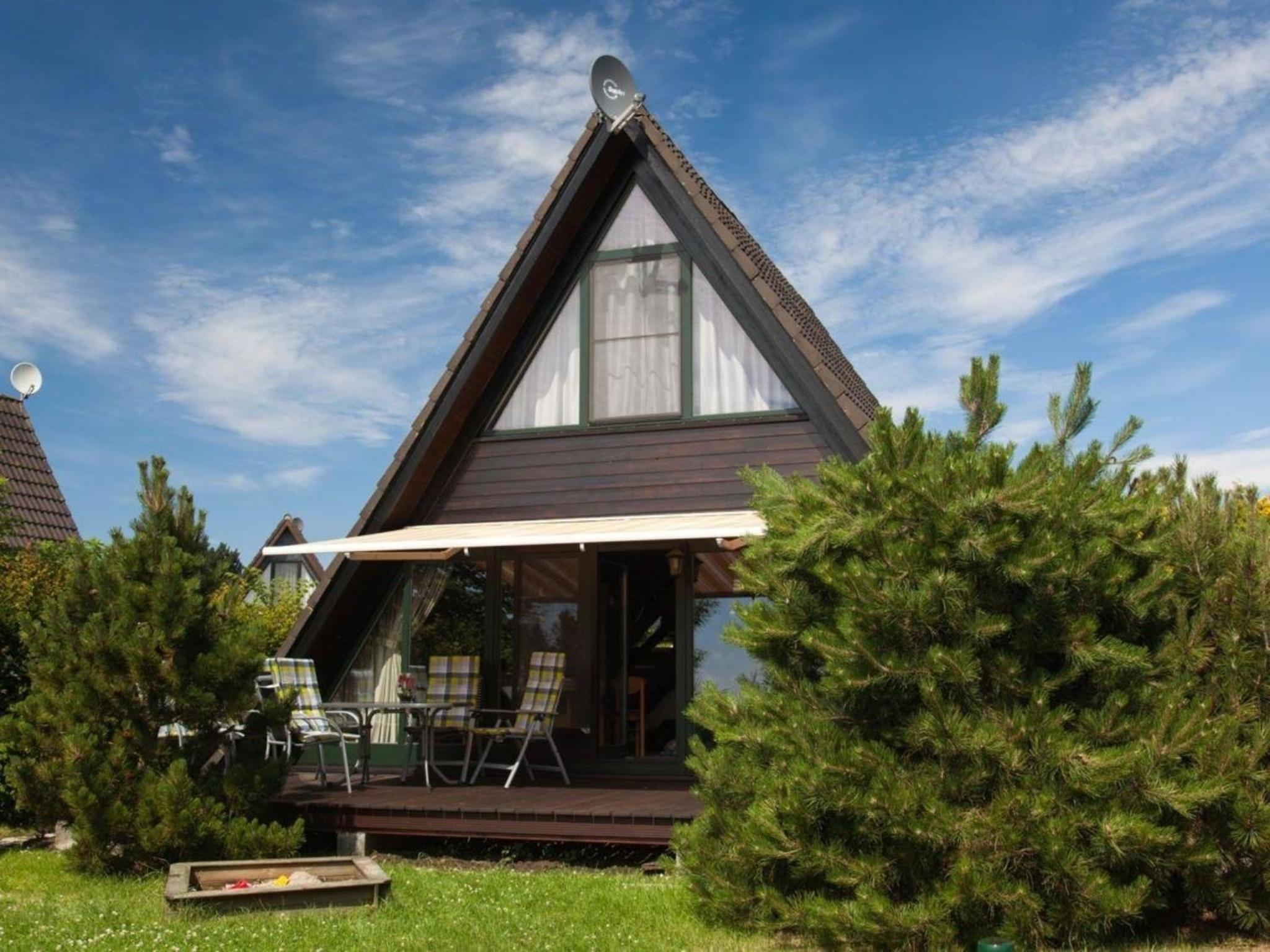 Ferienhaus in Fedderwardersiel mit Terrasse und Garten