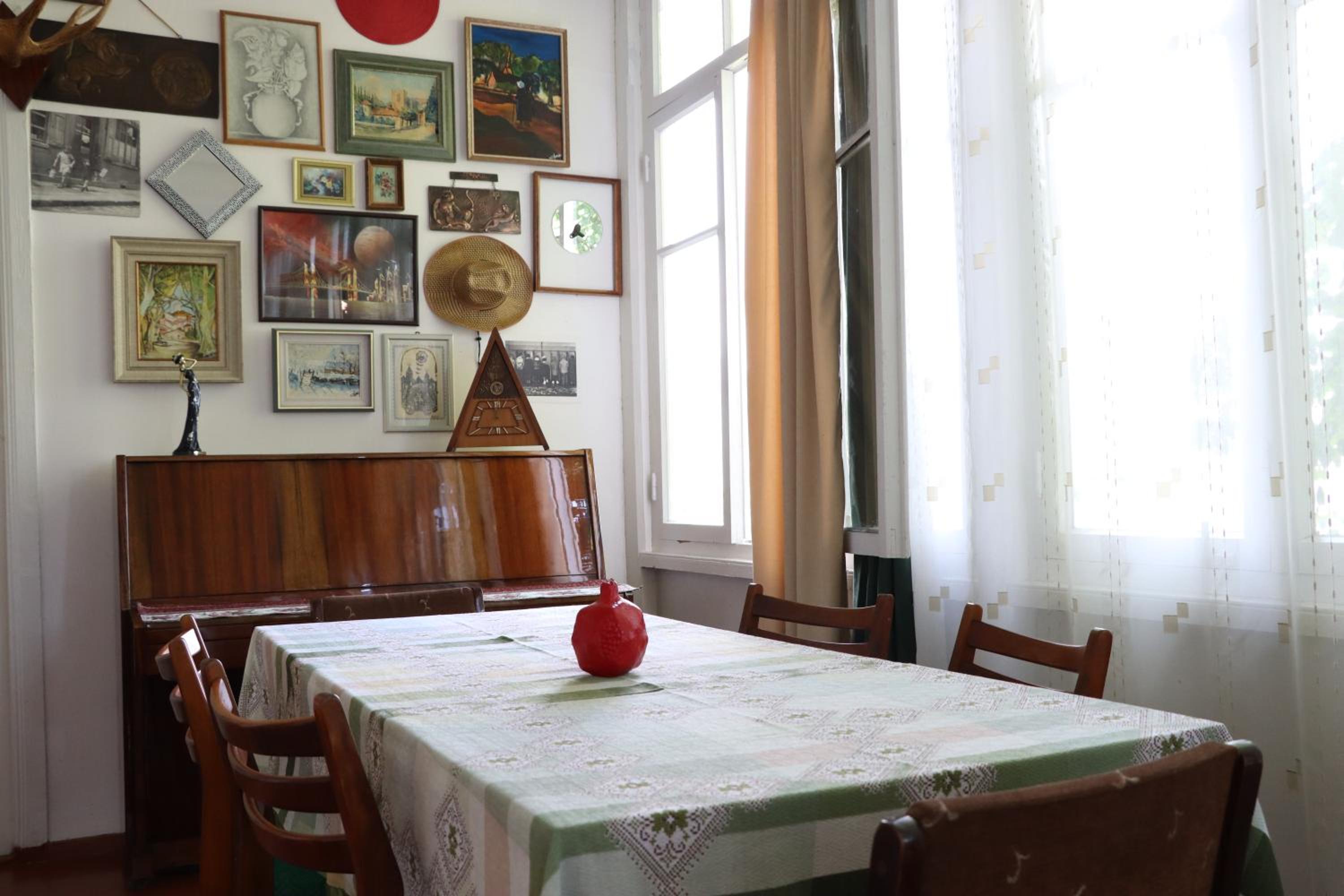Collage Guesthouse