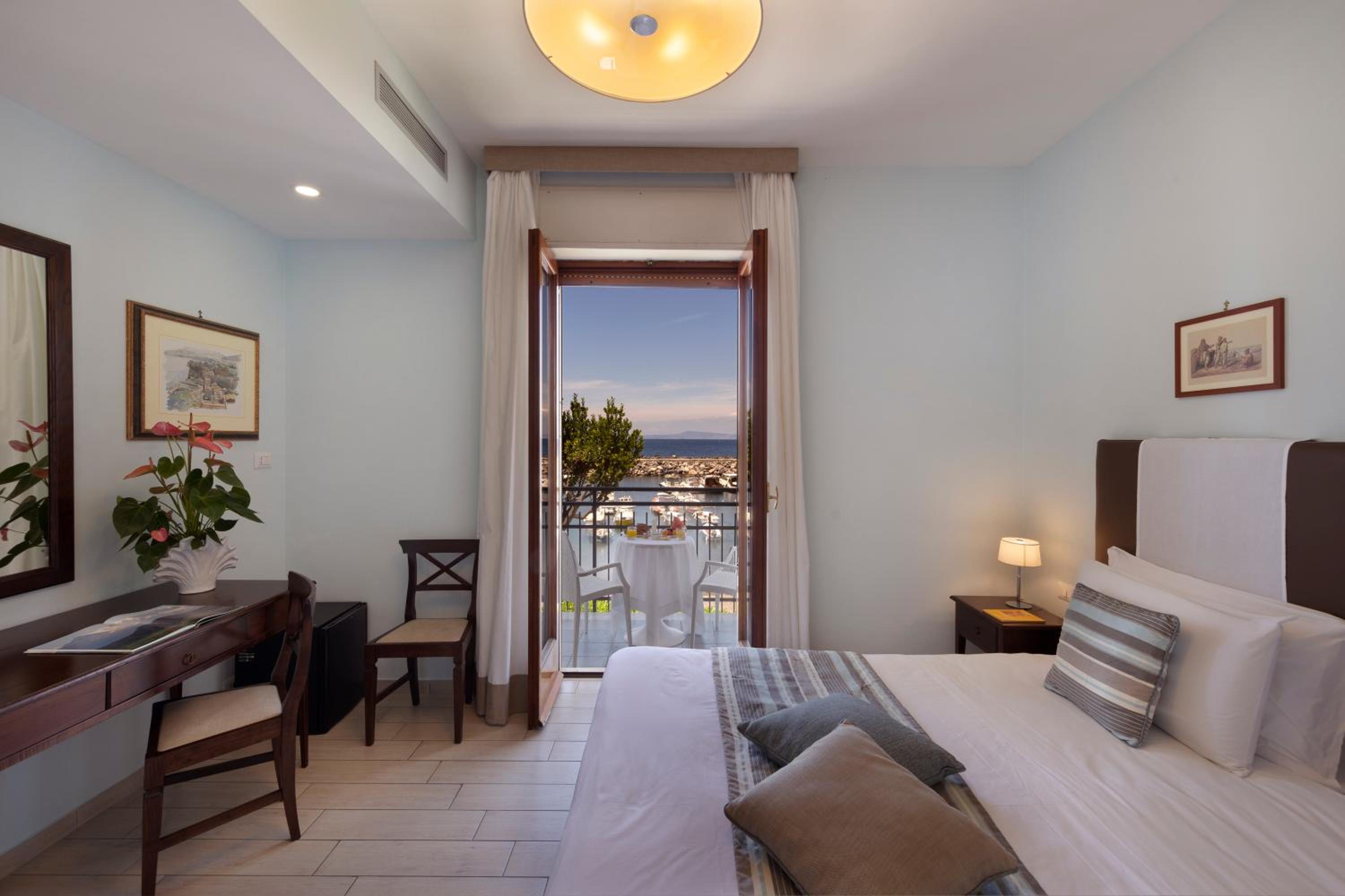 Sea Breeze Residence