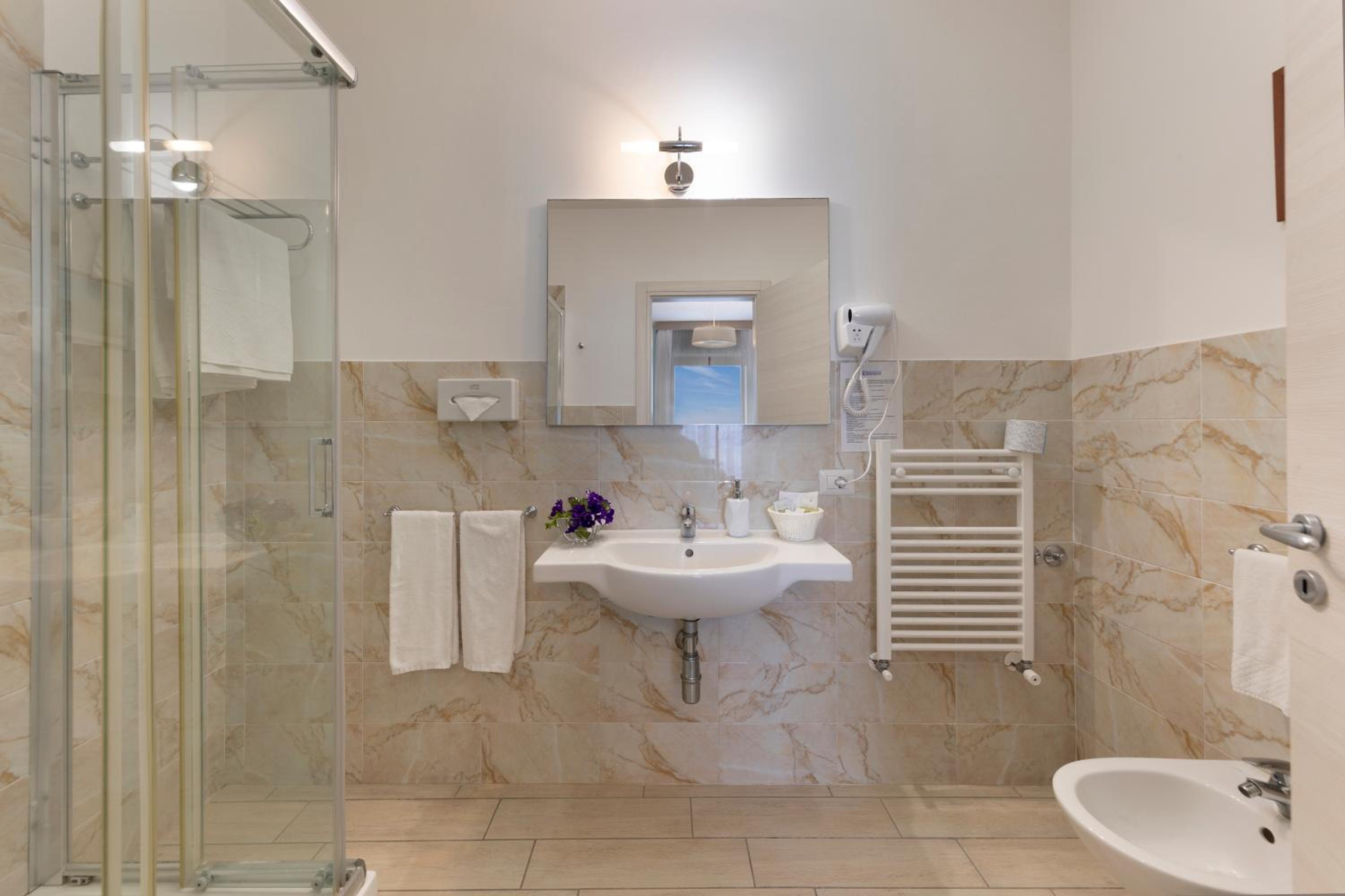 Sea Breeze Residence