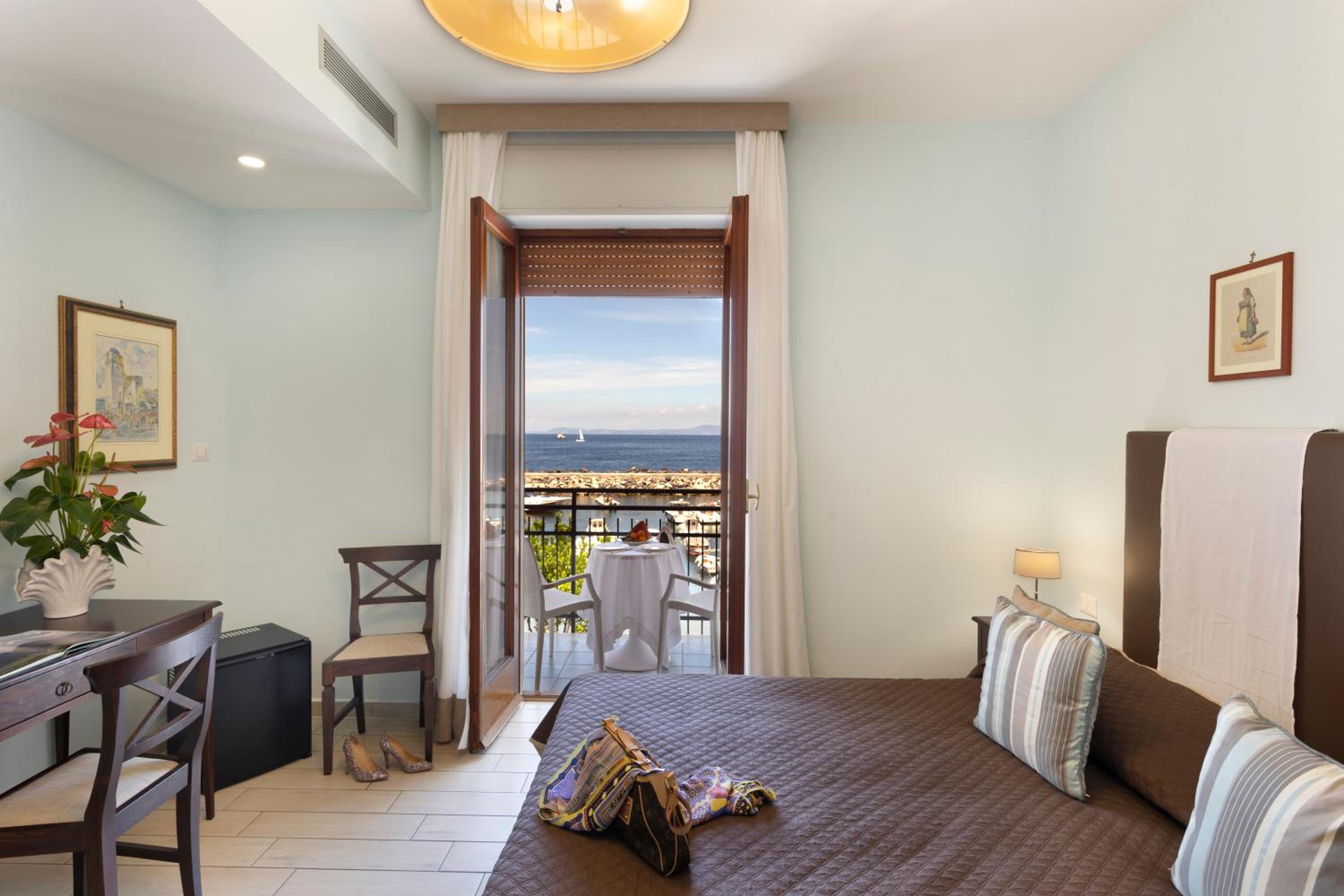 Sea Breeze Residence