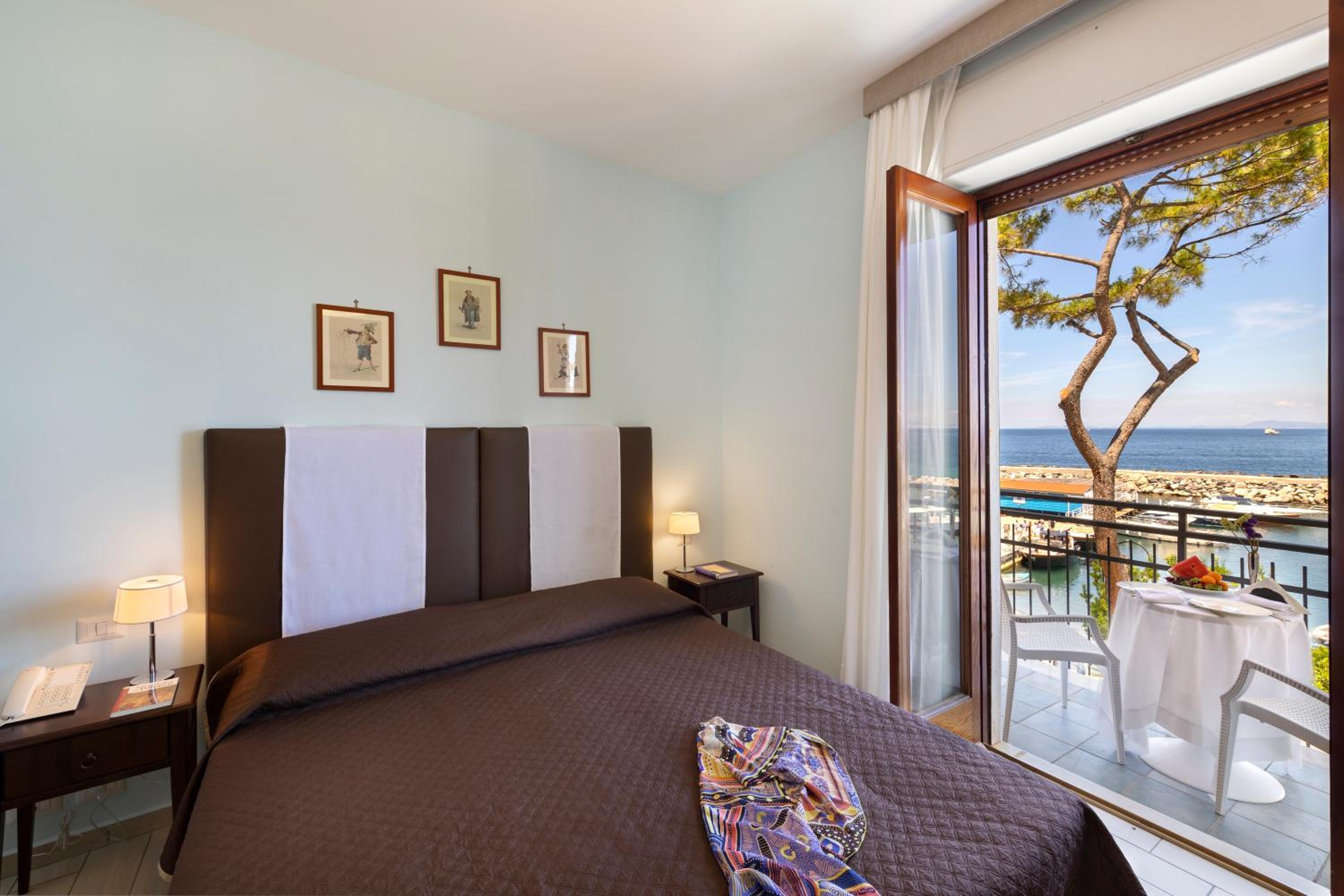 Sea Breeze Residence