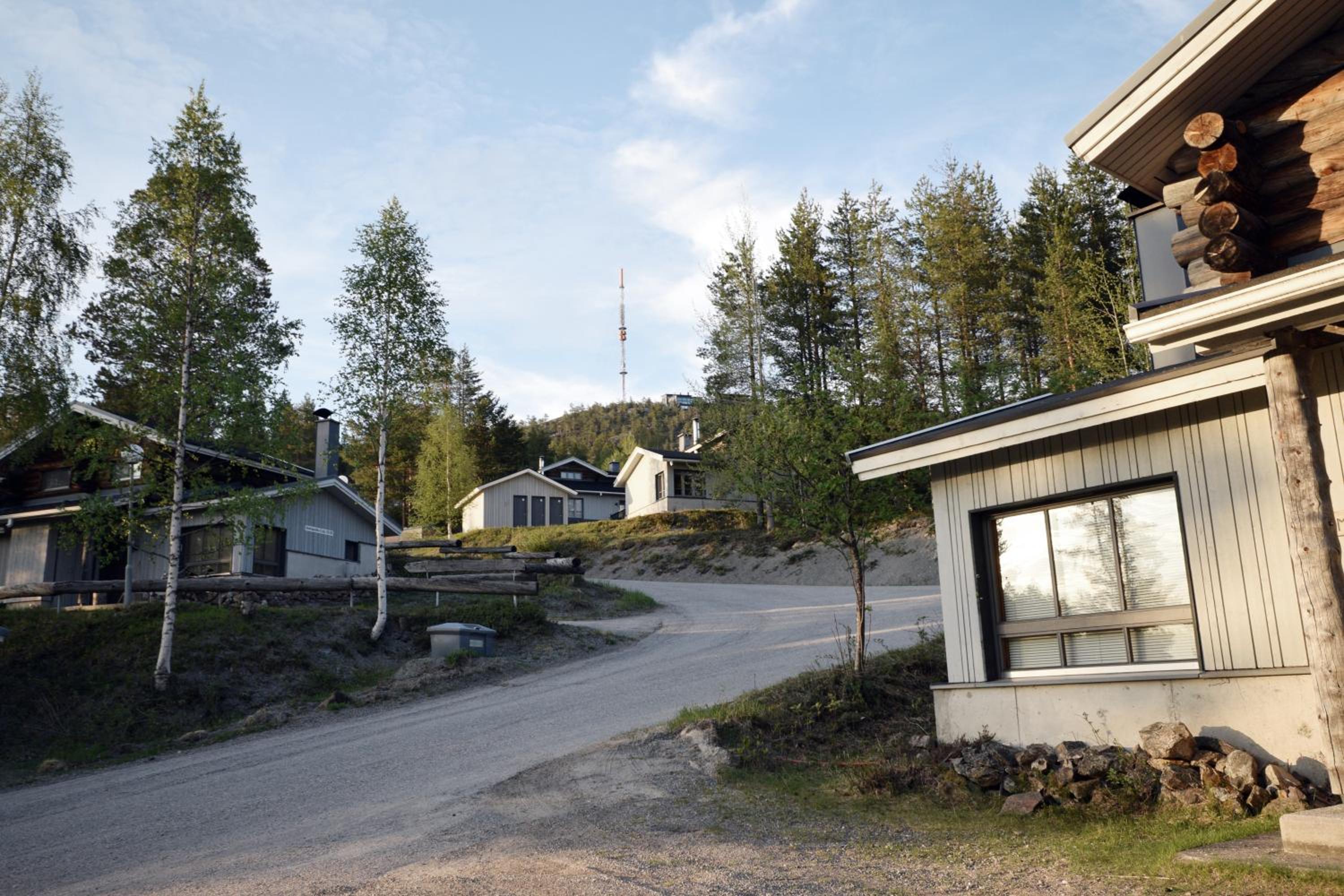 LempiKöngäs, 2 RUKA-PYHÄ skipasses included, close to Skibus