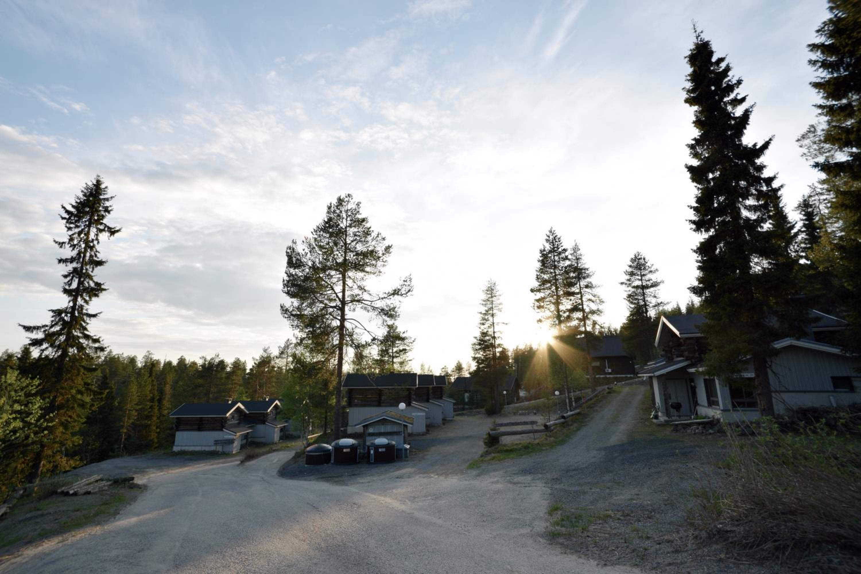 LempiKöngäs, 2 RUKA-PYHÄ skipasses included, close to Skibus