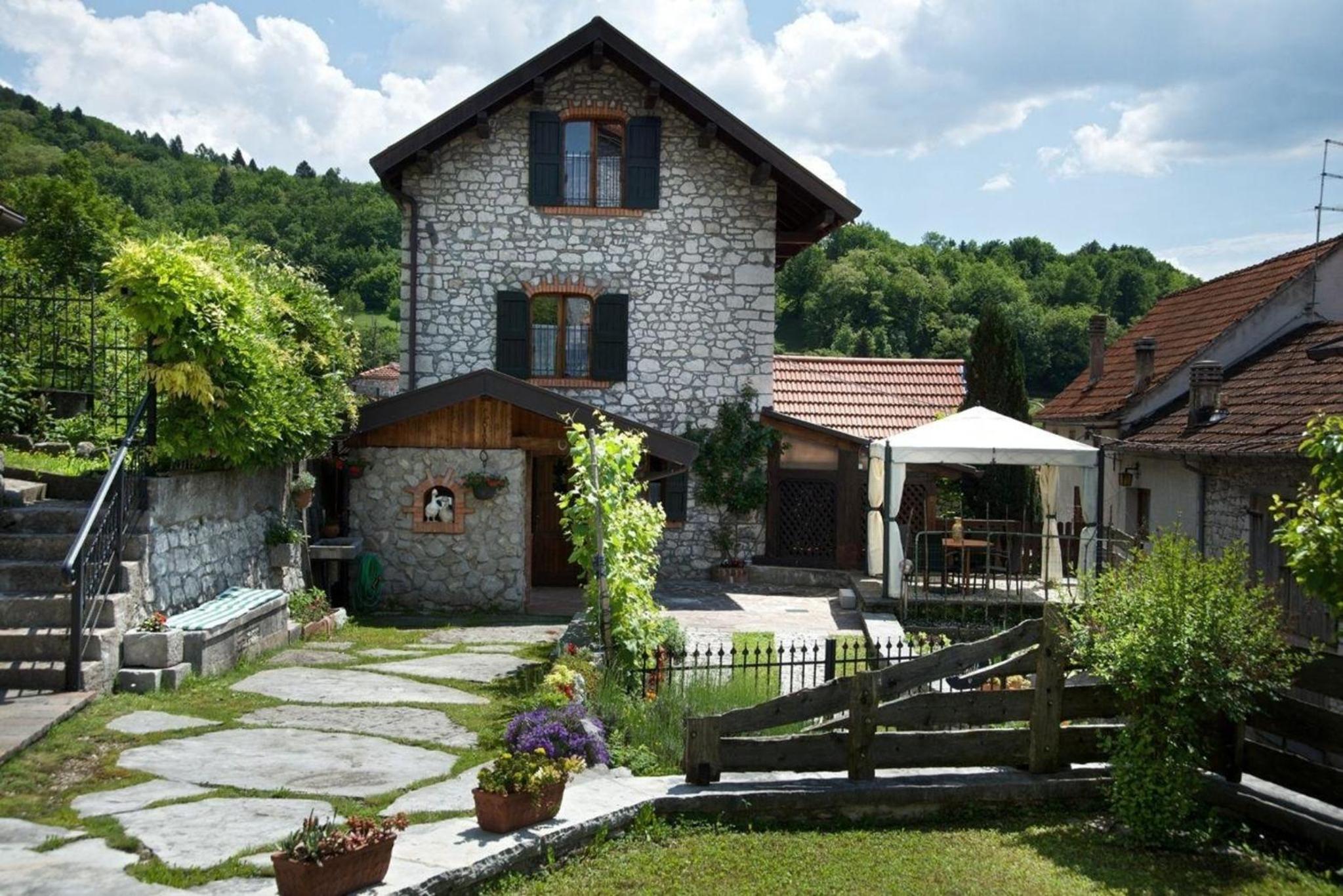 Slow Living Chalet, Historisches Ferienhaus mit Bergblick in den Dolomiten, Casa Gingelina view 2