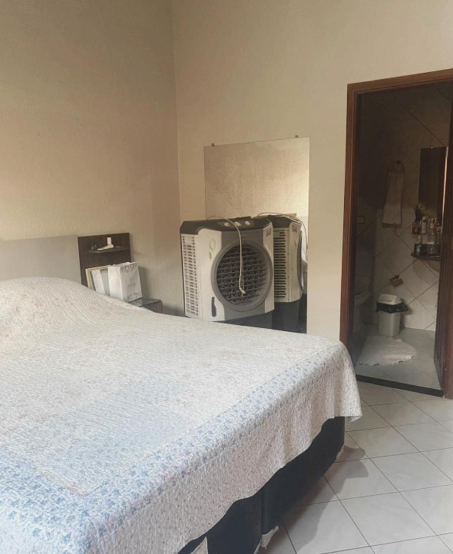 No Centro Piscina Aquecida 3 Qtos Área de Lazer Cozinha e Churrasqueira