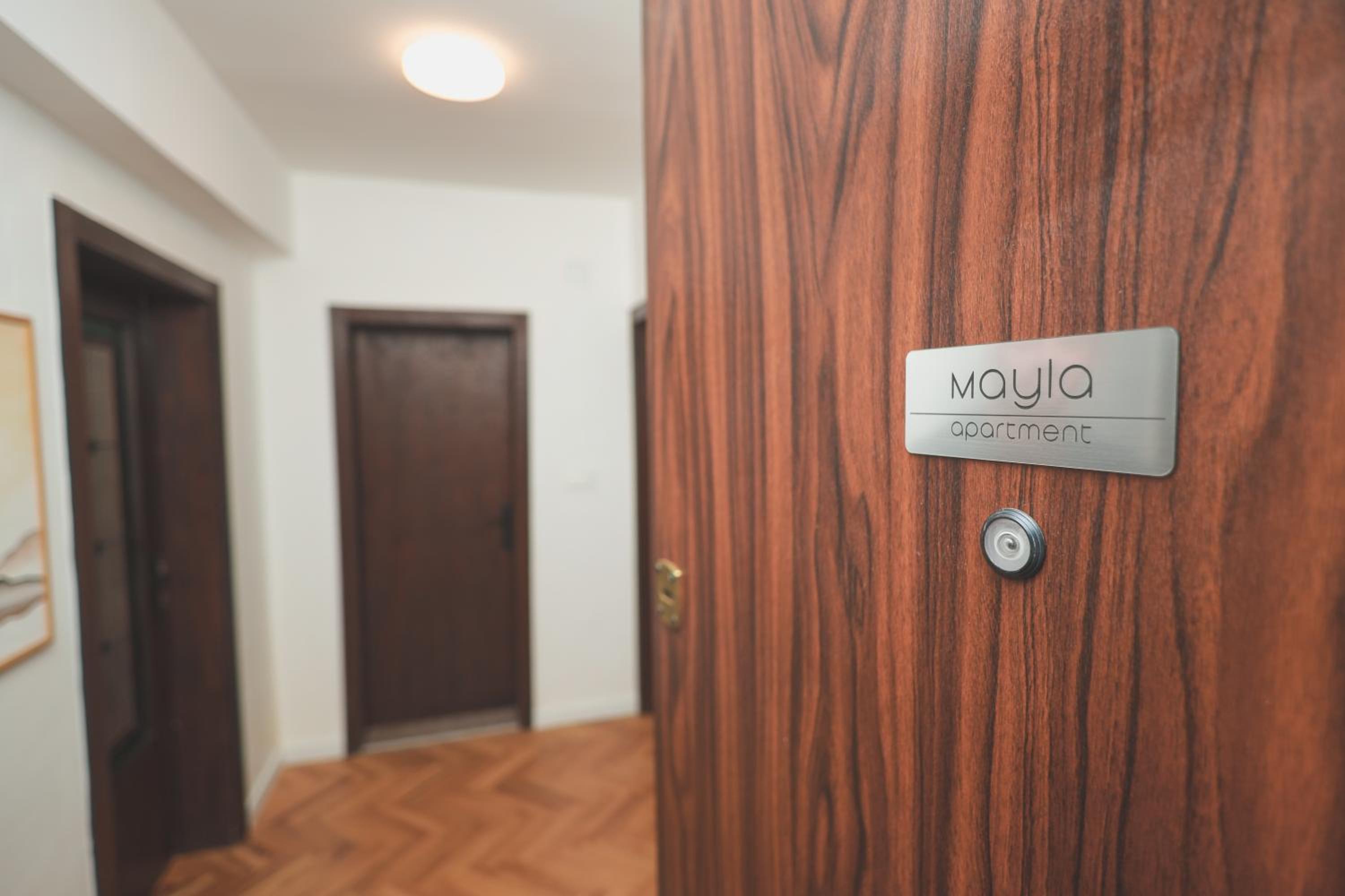 Mayla Apartment