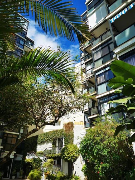Charming Sea View Hideaway at Marbella's Marina