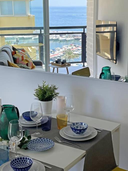 Charming Sea View Hideaway at Marbella's Marina