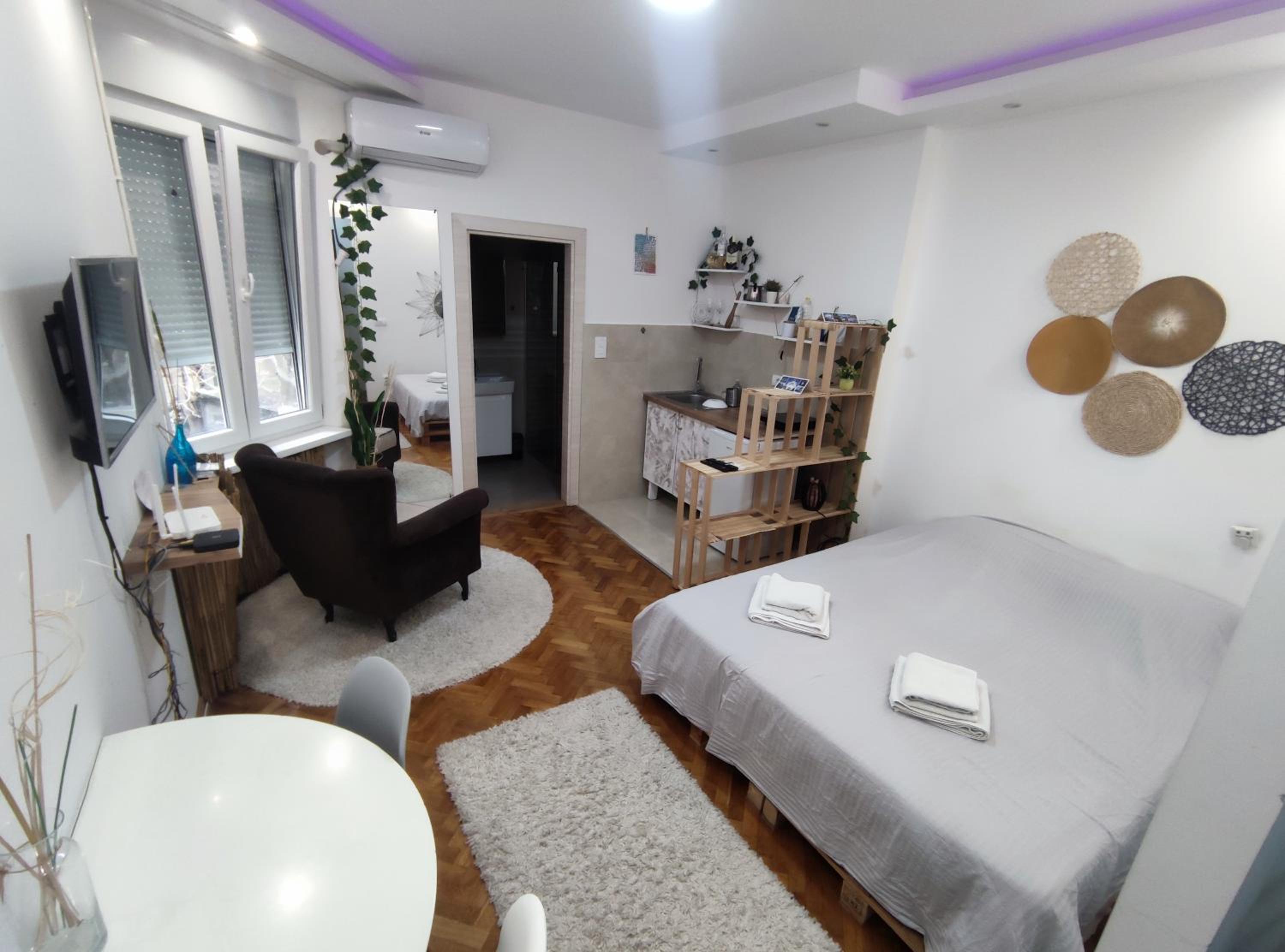 Queen apartment
