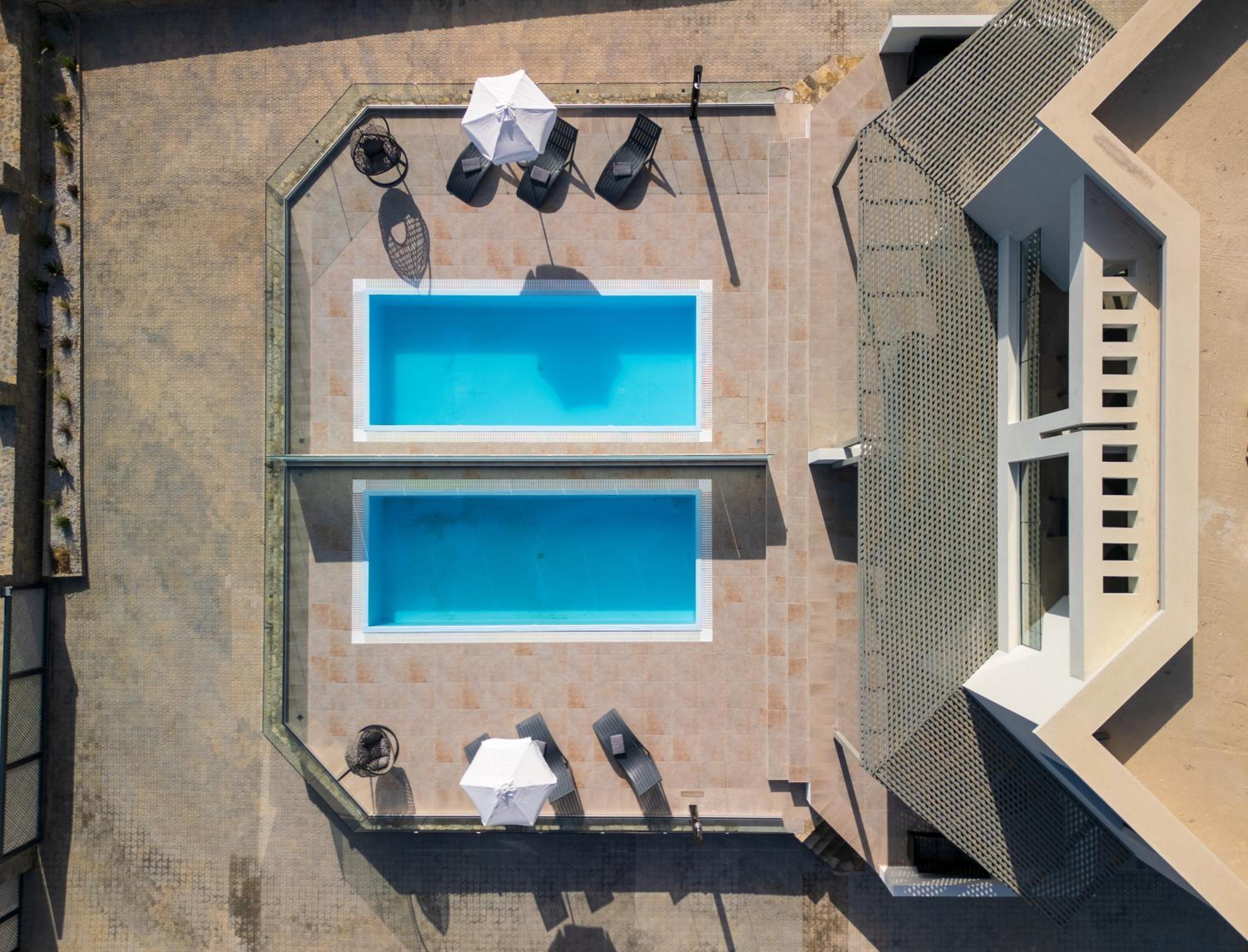 Almyriki Villas
